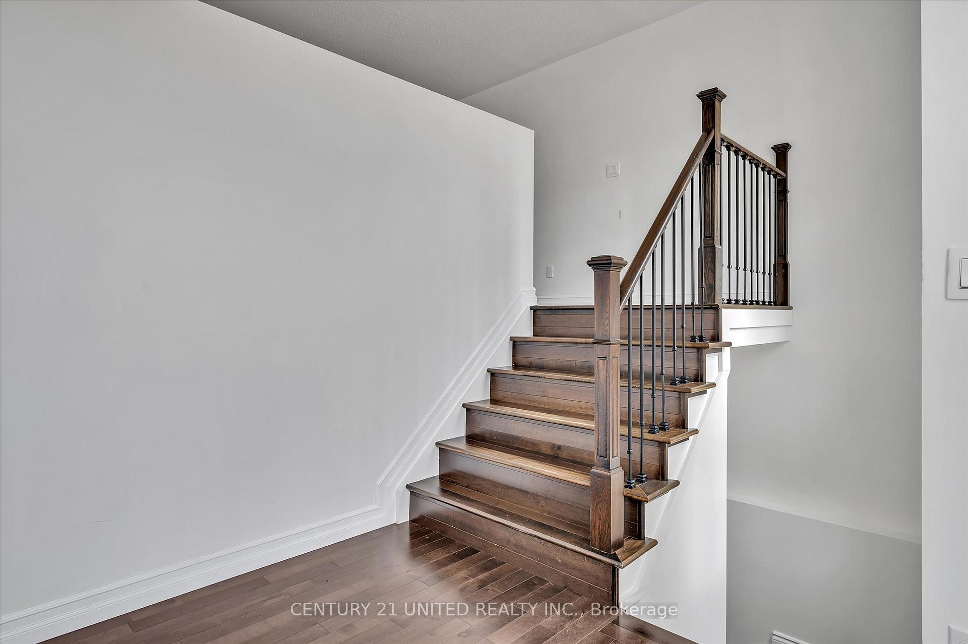 Photo 6 of 1414 Glenforest Crescent, Peterborough, Monaghan Ward 2 — HOMEH