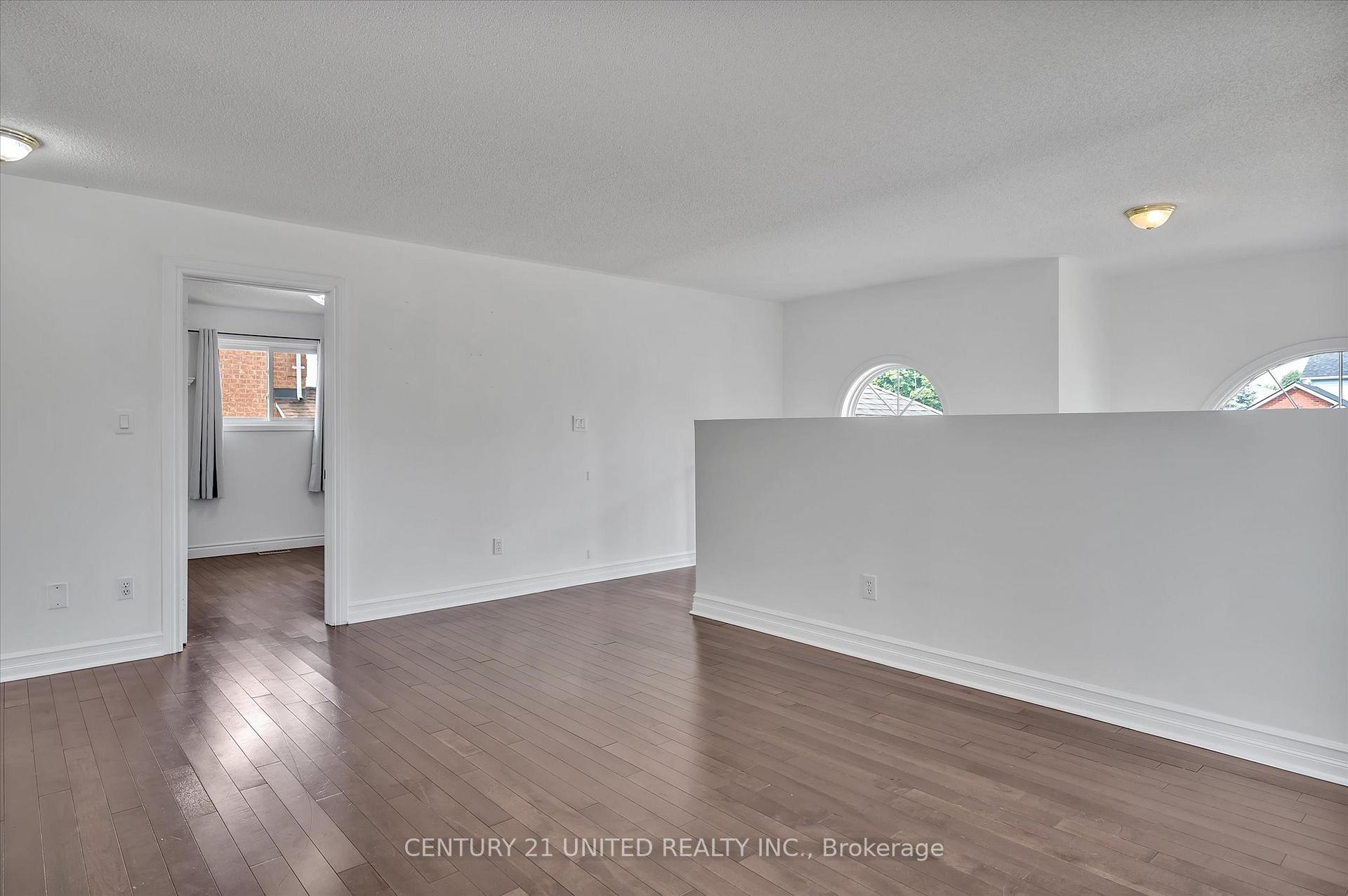 Photo 9 of 1414 Glenforest Crescent, Peterborough, Monaghan Ward 2 — HOMEH