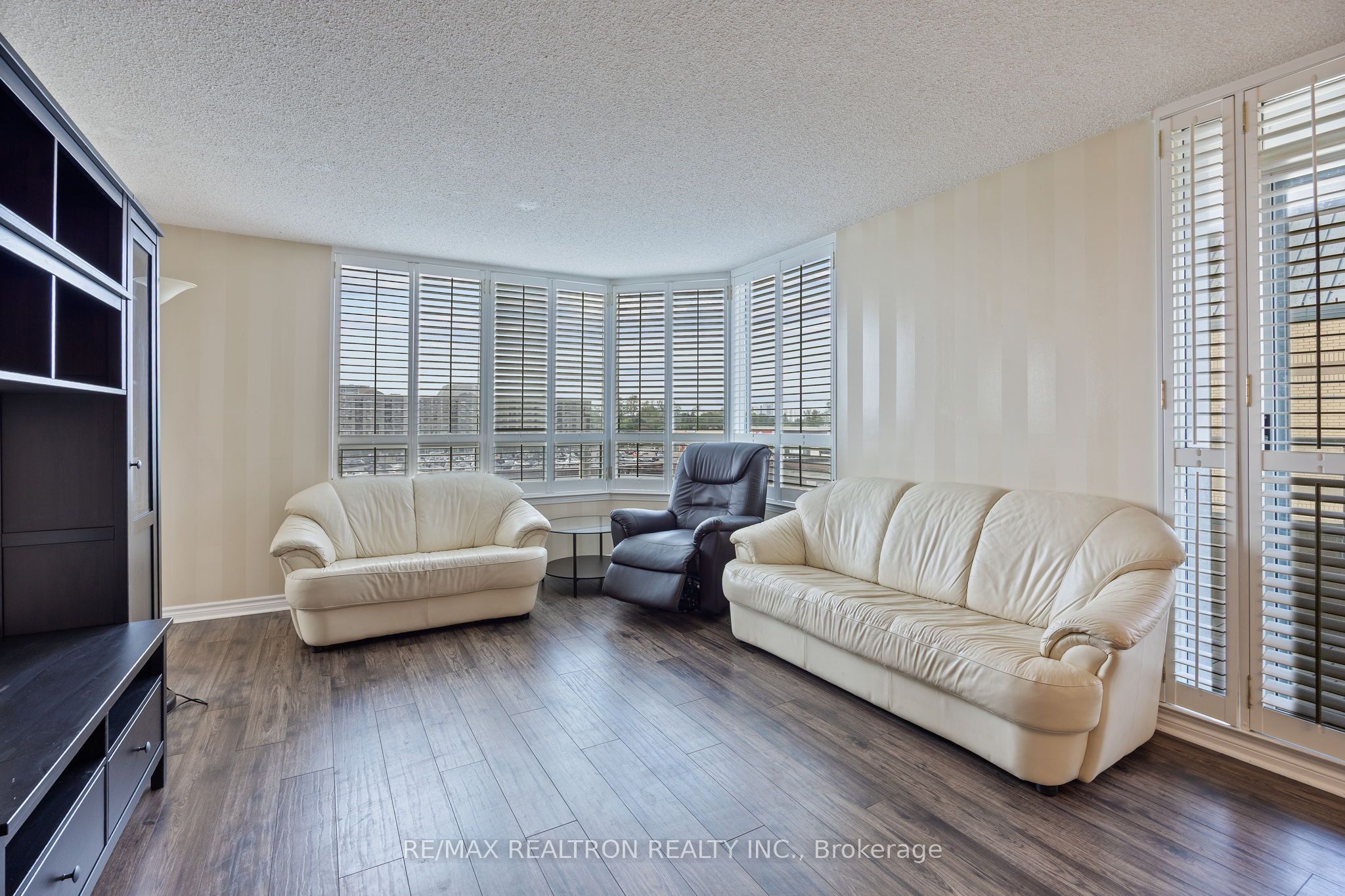 Photo 18 of Unit 504, 8 Covington Road, Toronto, Englemount-Lawrence — HOMEH