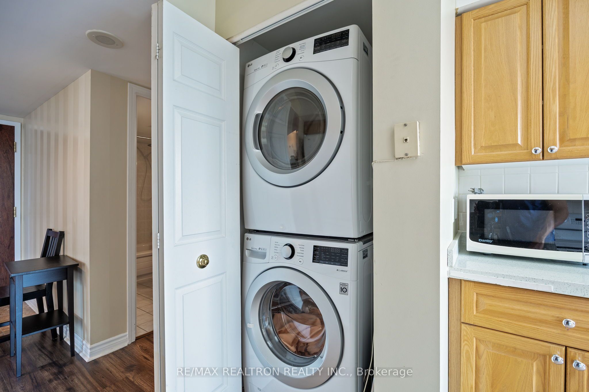 Photo 28 of Unit 504, 8 Covington Road, Toronto, Englemount-Lawrence — HOMEH