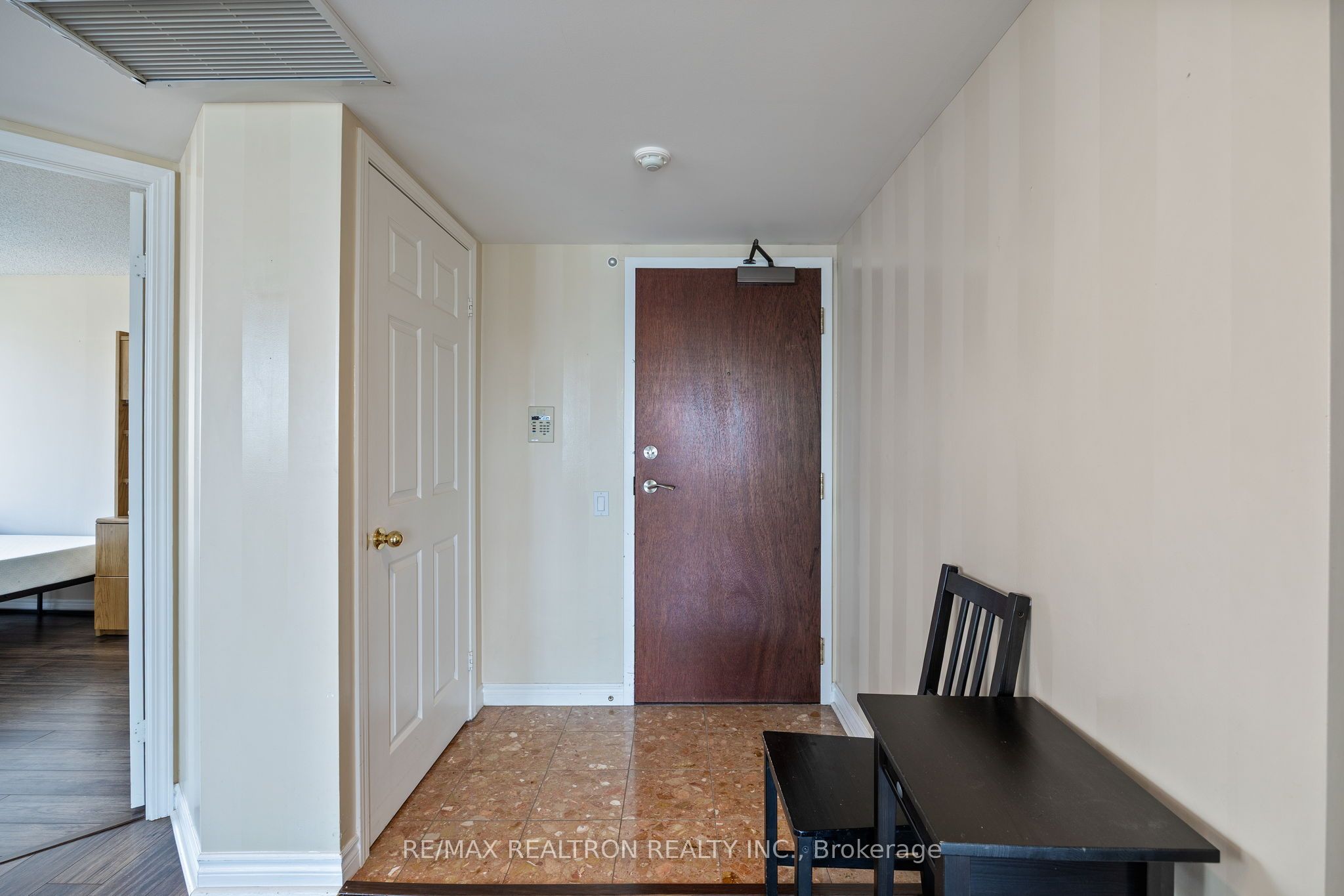 Photo 26 of Unit 504, 8 Covington Road, Toronto, Englemount-Lawrence — HOMEH