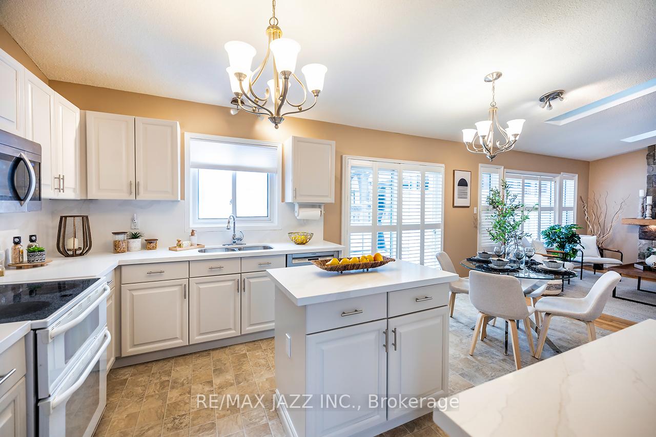 Photo 11 of 420 Prestwick Court, Oshawa, McLaughlin — HOMEH