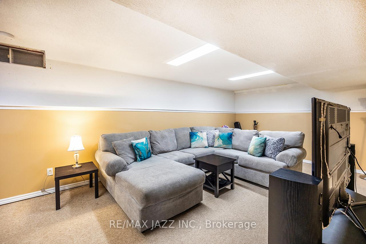 Photo 31 of 420 Prestwick Court, Oshawa, McLaughlin — HOMEH