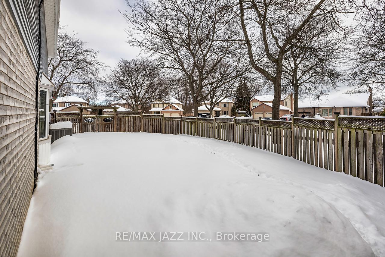 Photo 35 of 420 Prestwick Court, Oshawa, McLaughlin — HOMEH