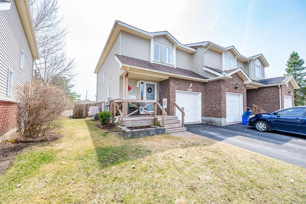 Front of 356 Fairbrooke Crt