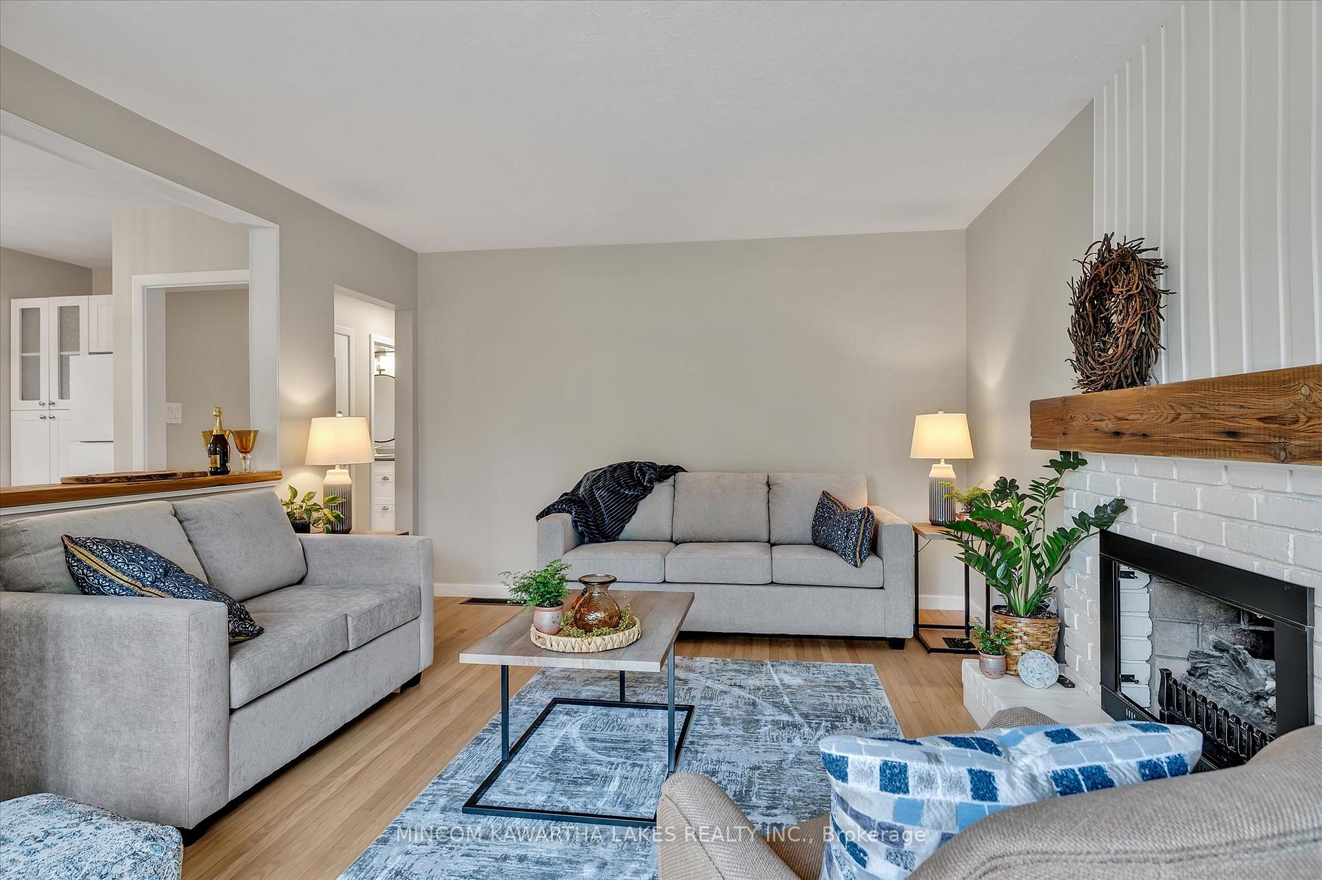 Photo 7 of 484 Raymond Street, Peterborough, Northcrest Ward 5 — HOMEH