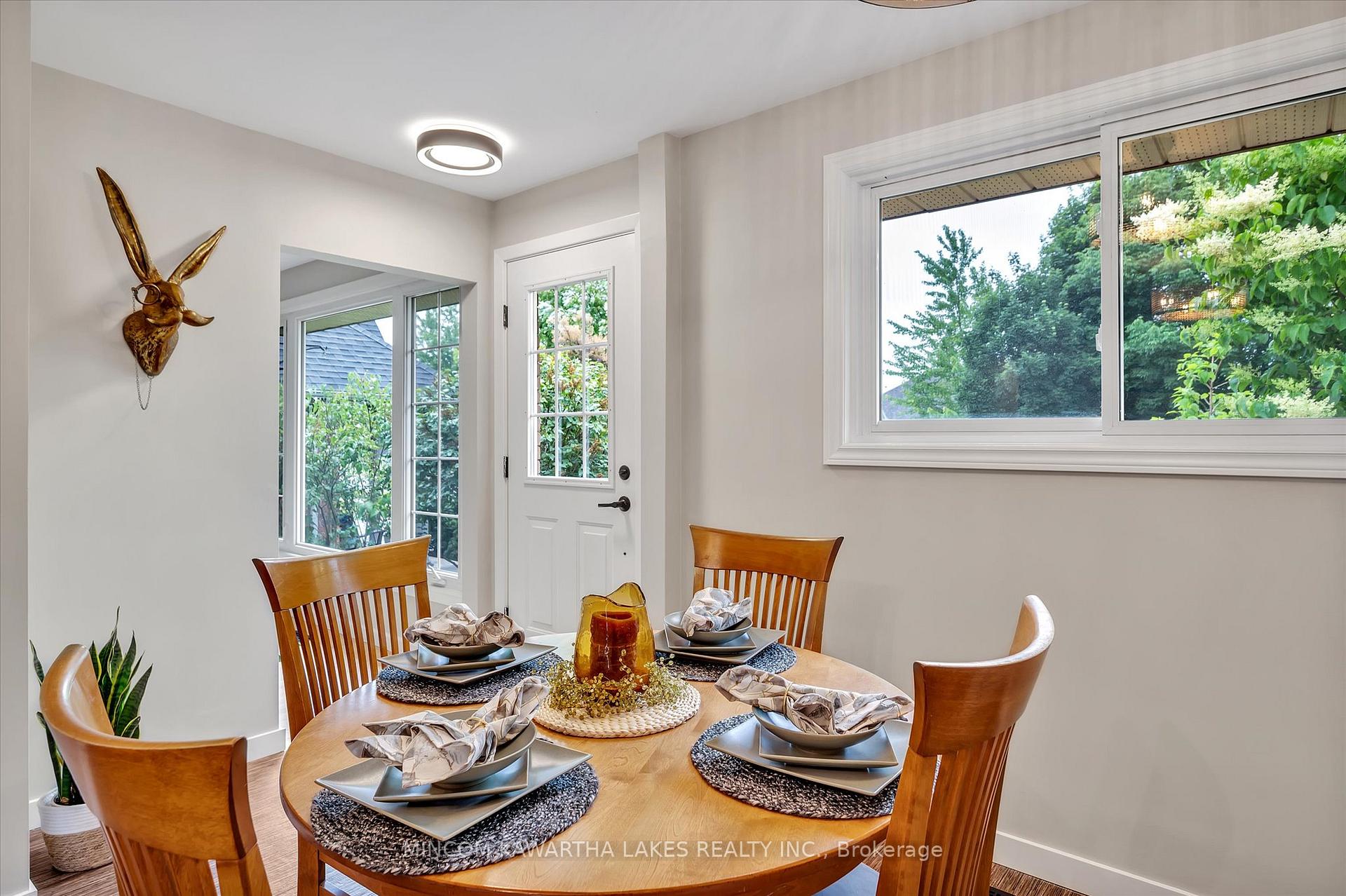 Photo 11 of 484 Raymond Street, Peterborough, Northcrest Ward 5 — HOMEH