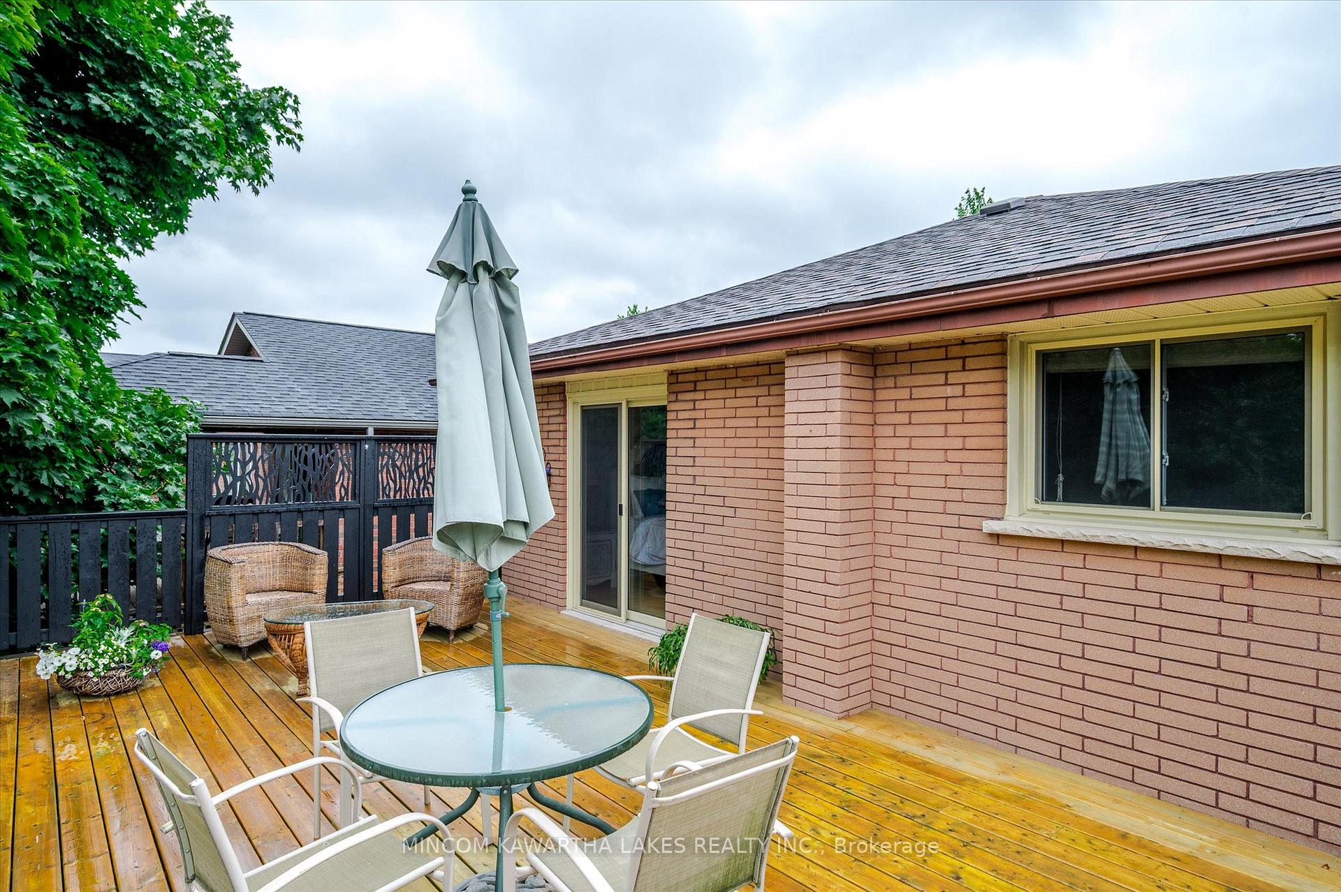 Photo 20 of 484 Raymond Street, Peterborough, Northcrest Ward 5 — HOMEH
