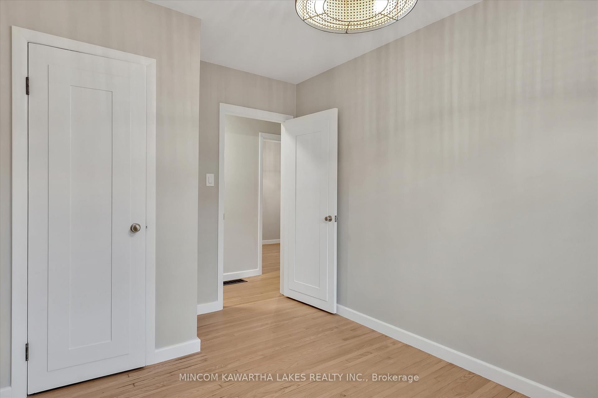 Photo 26 of 484 Raymond Street, Peterborough, Northcrest Ward 5 — HOMEH