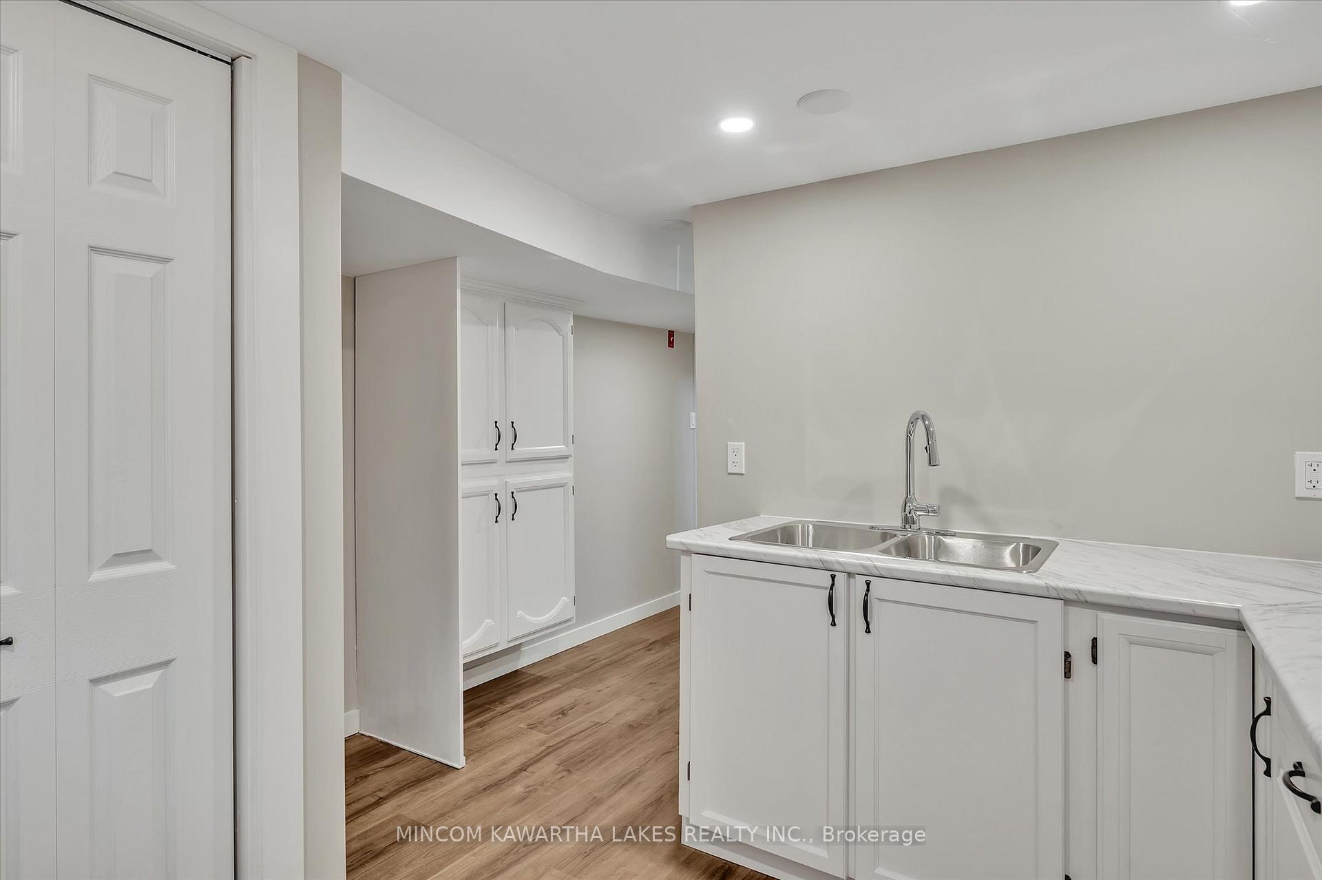 Photo 32 of 484 Raymond Street, Peterborough, Northcrest Ward 5 — HOMEH