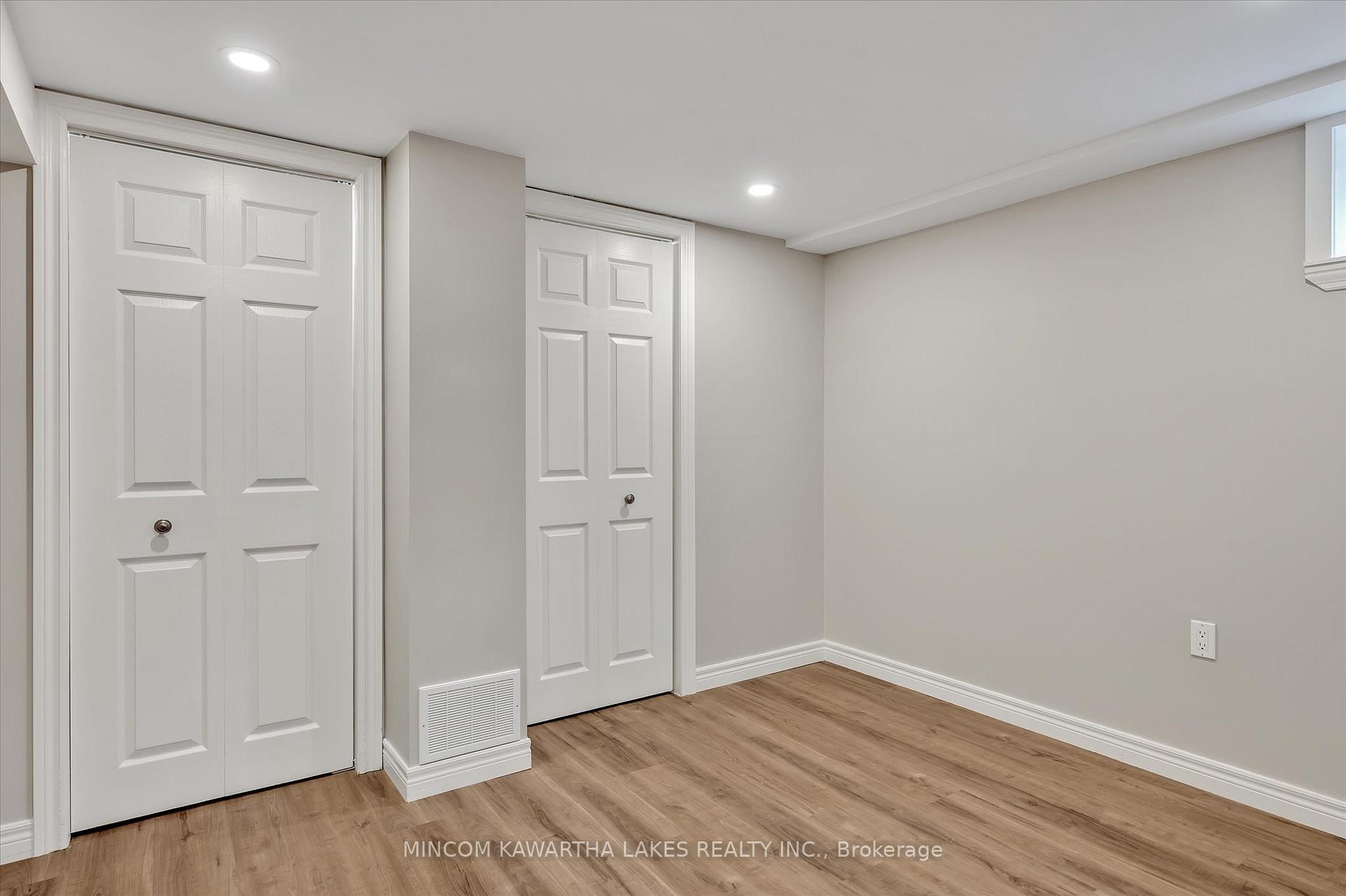 Photo 37 of 484 Raymond Street, Peterborough, Northcrest Ward 5 — HOMEH
