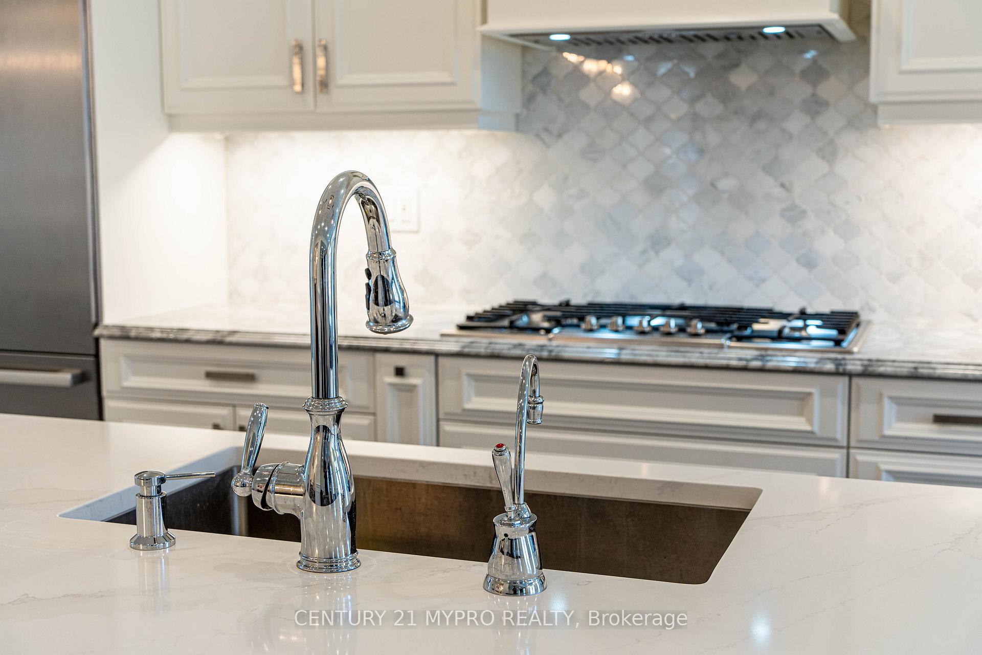 Photo 8 of 18 Westfield Drive, Whitby, Lynde Creek — HOMEH
