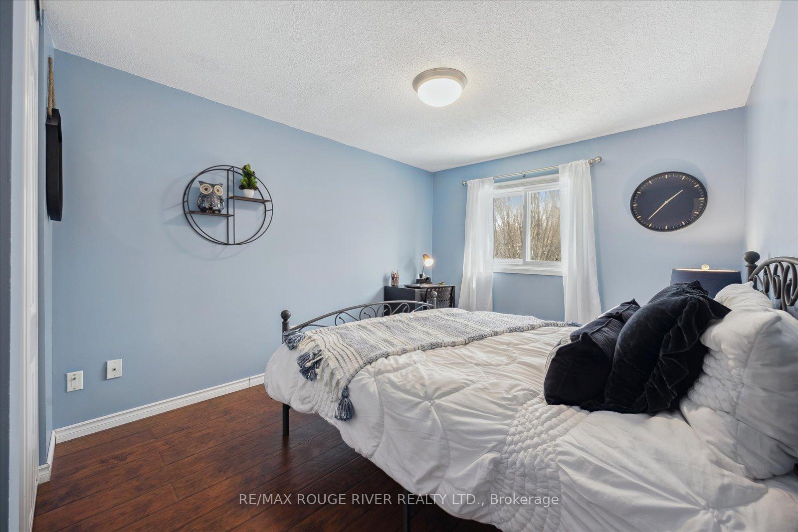 Photo 14 of 701 Greenbriar Drive, Oshawa, Eastdale — HOMEH