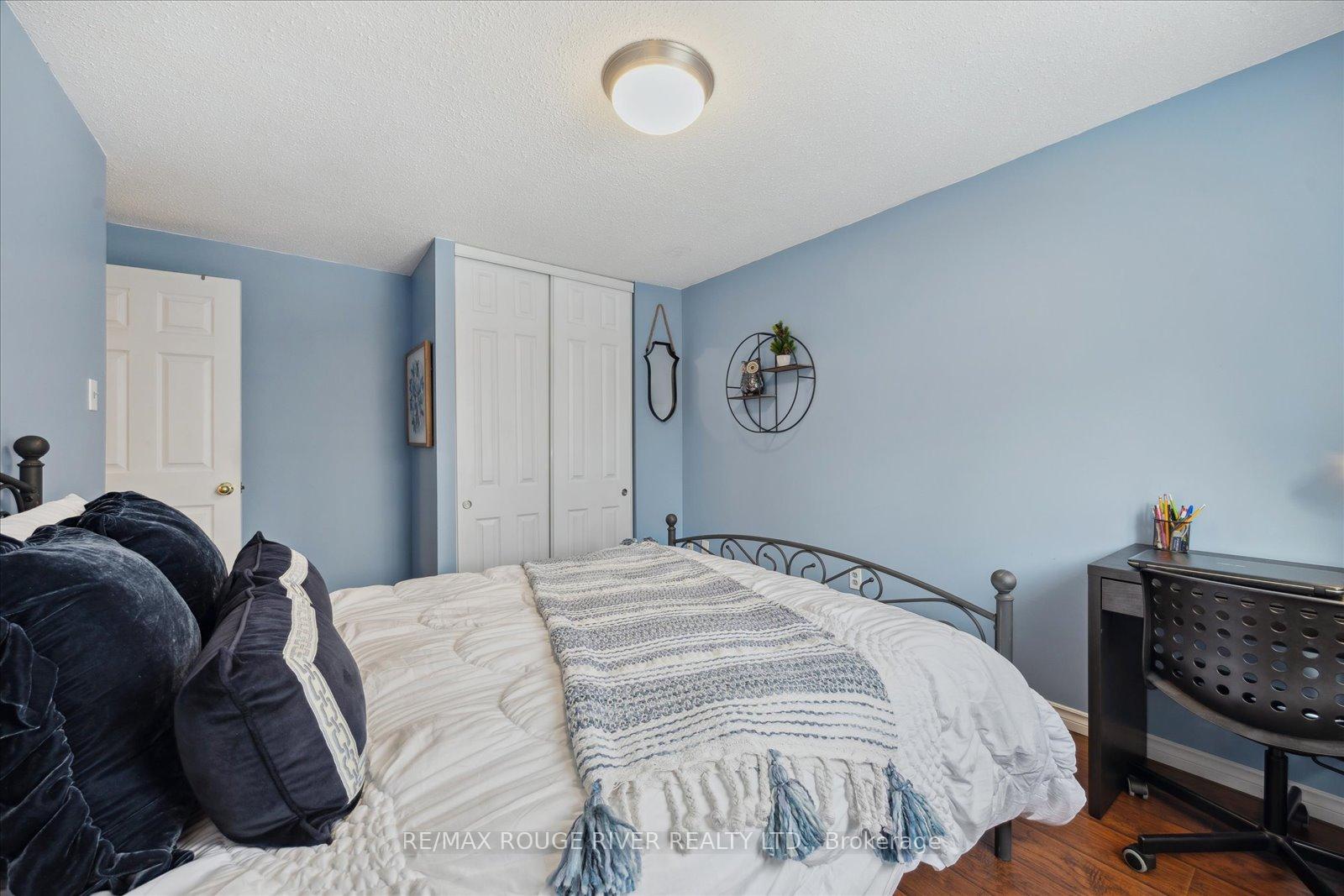 Photo 15 of 701 Greenbriar Drive, Oshawa, Eastdale — HOMEH