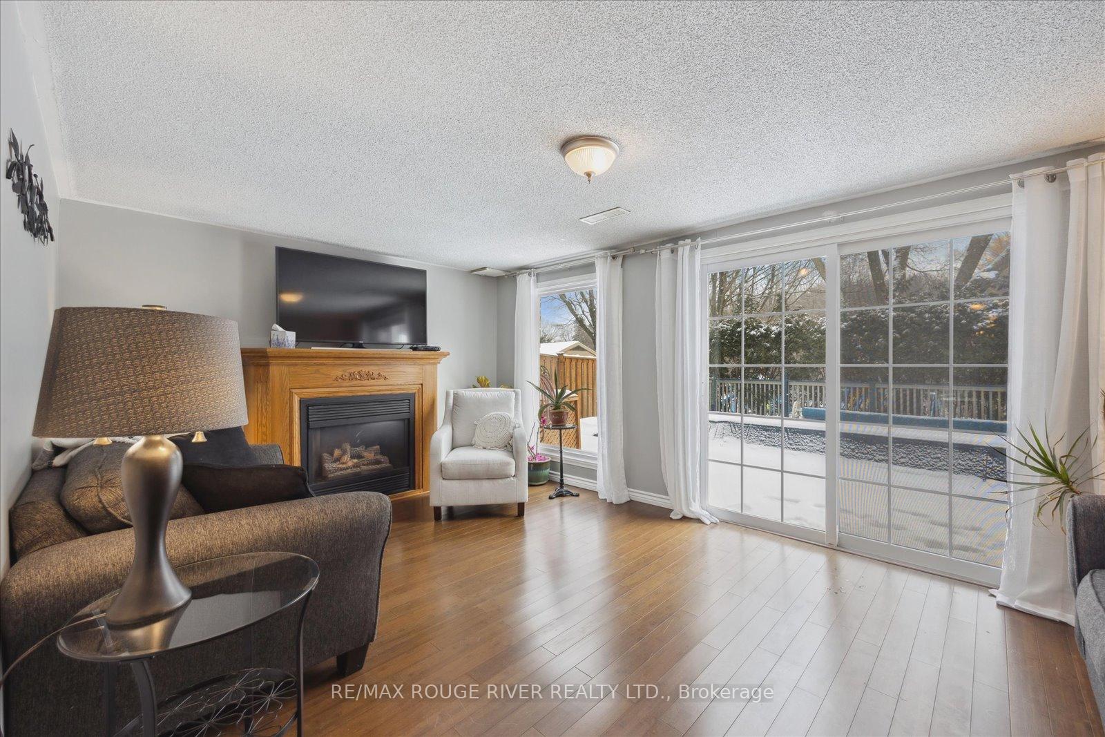 Photo 22 of 701 Greenbriar Drive, Oshawa, Eastdale — HOMEH