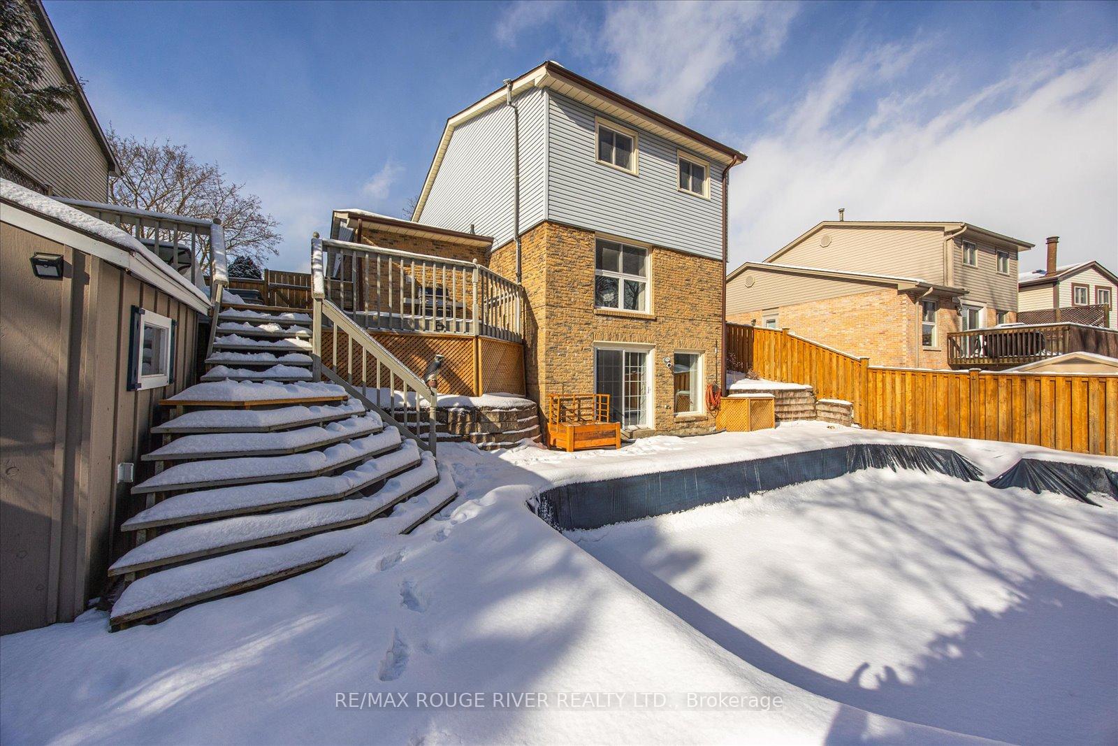 Photo 25 of 701 Greenbriar Drive, Oshawa, Eastdale — HOMEH