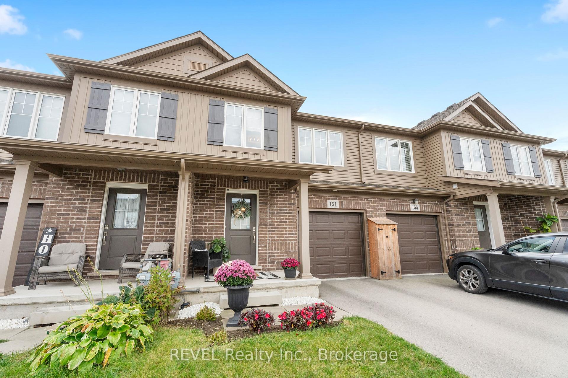 Photo 2 of 151 Heron Street, Welland, Coyle Creek — HOMEH