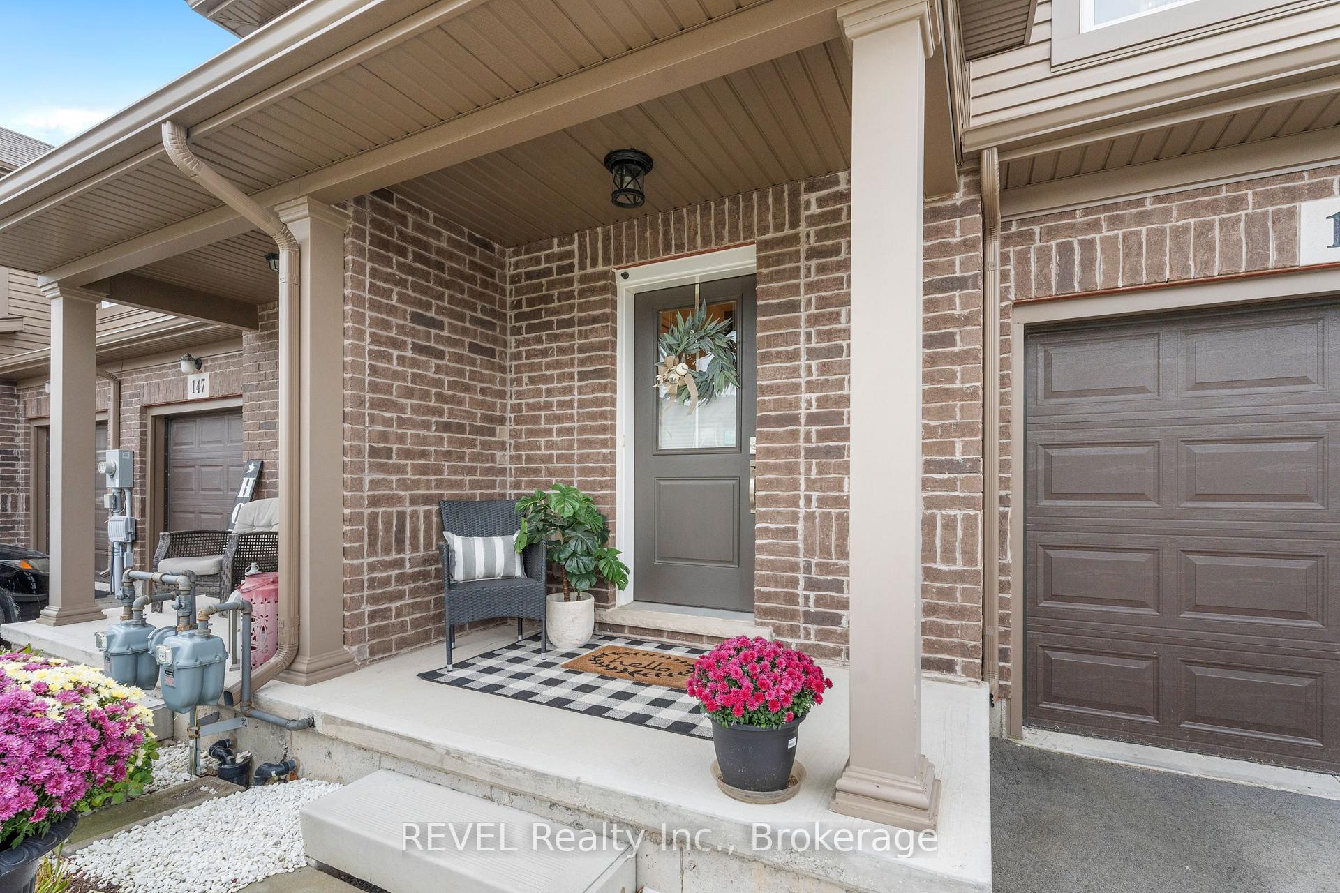 Photo 3 of 151 Heron Street, Welland, Coyle Creek — HOMEH