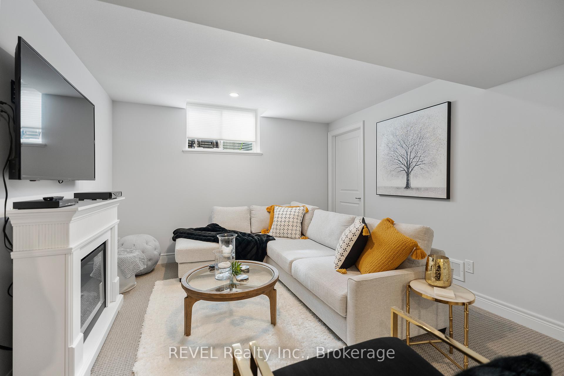 Photo 25 of 151 Heron Street, Welland, Coyle Creek — HOMEH