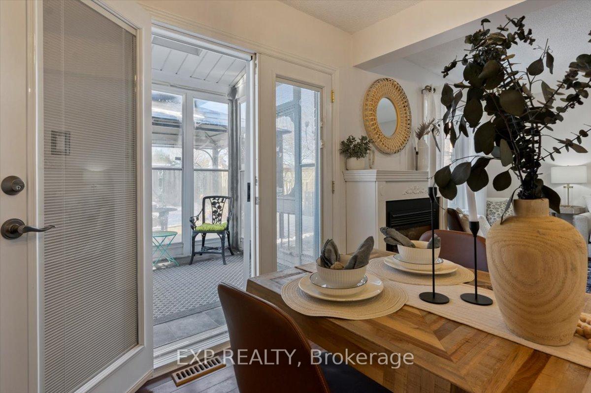 Photo 10 of 4 Burdge Court, Whitby, Blue Grass Meadows — HOMEH