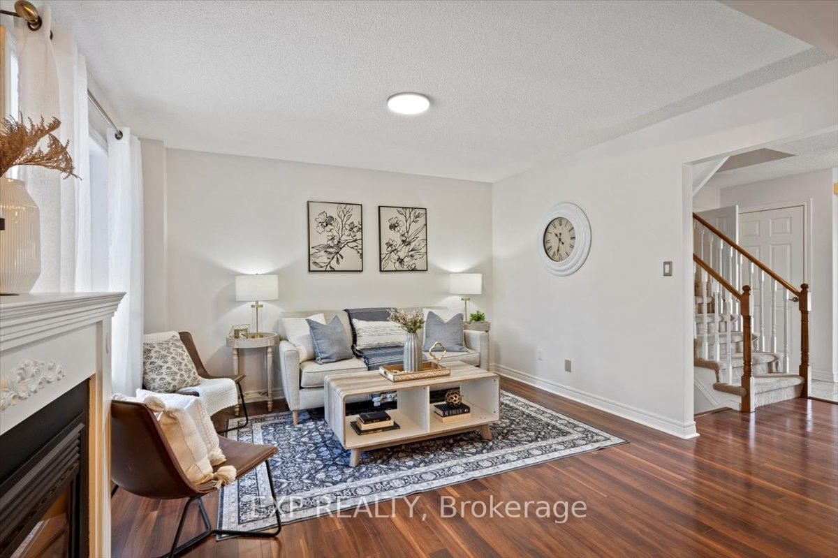 Photo 11 of 4 Burdge Court, Whitby, Blue Grass Meadows — HOMEH