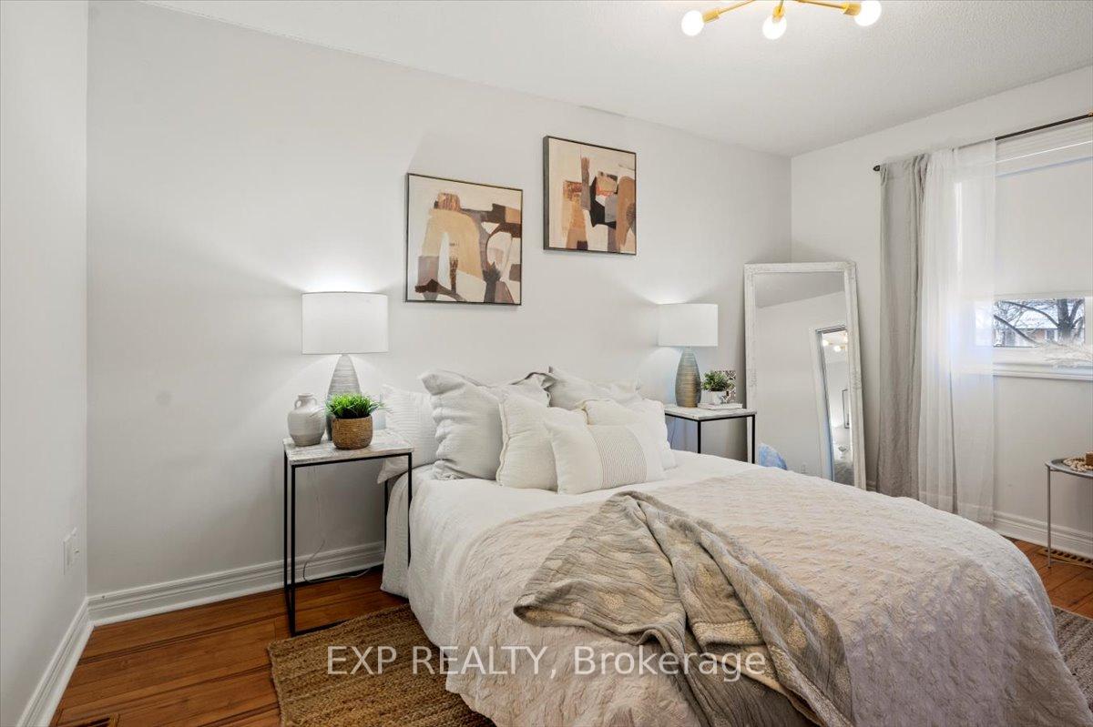 Photo 14 of 4 Burdge Court, Whitby, Blue Grass Meadows — HOMEH