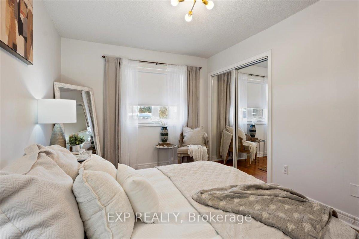 Photo 15 of 4 Burdge Court, Whitby, Blue Grass Meadows — HOMEH