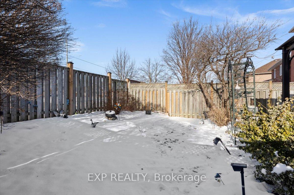Photo 31 of 4 Burdge Court, Whitby, Blue Grass Meadows — HOMEH