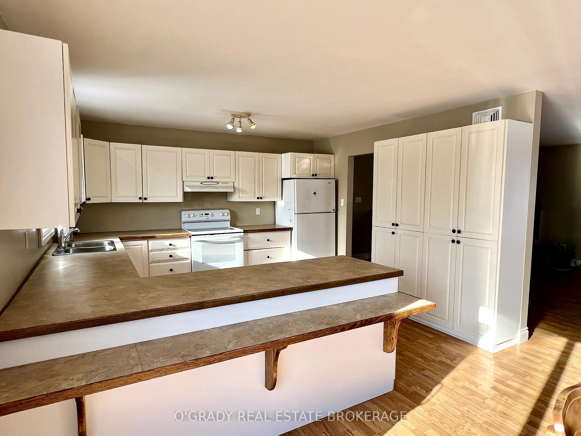 Photo 18 of 1868 Merwin Lane, Augusta, Augusta Twp — HOMEH