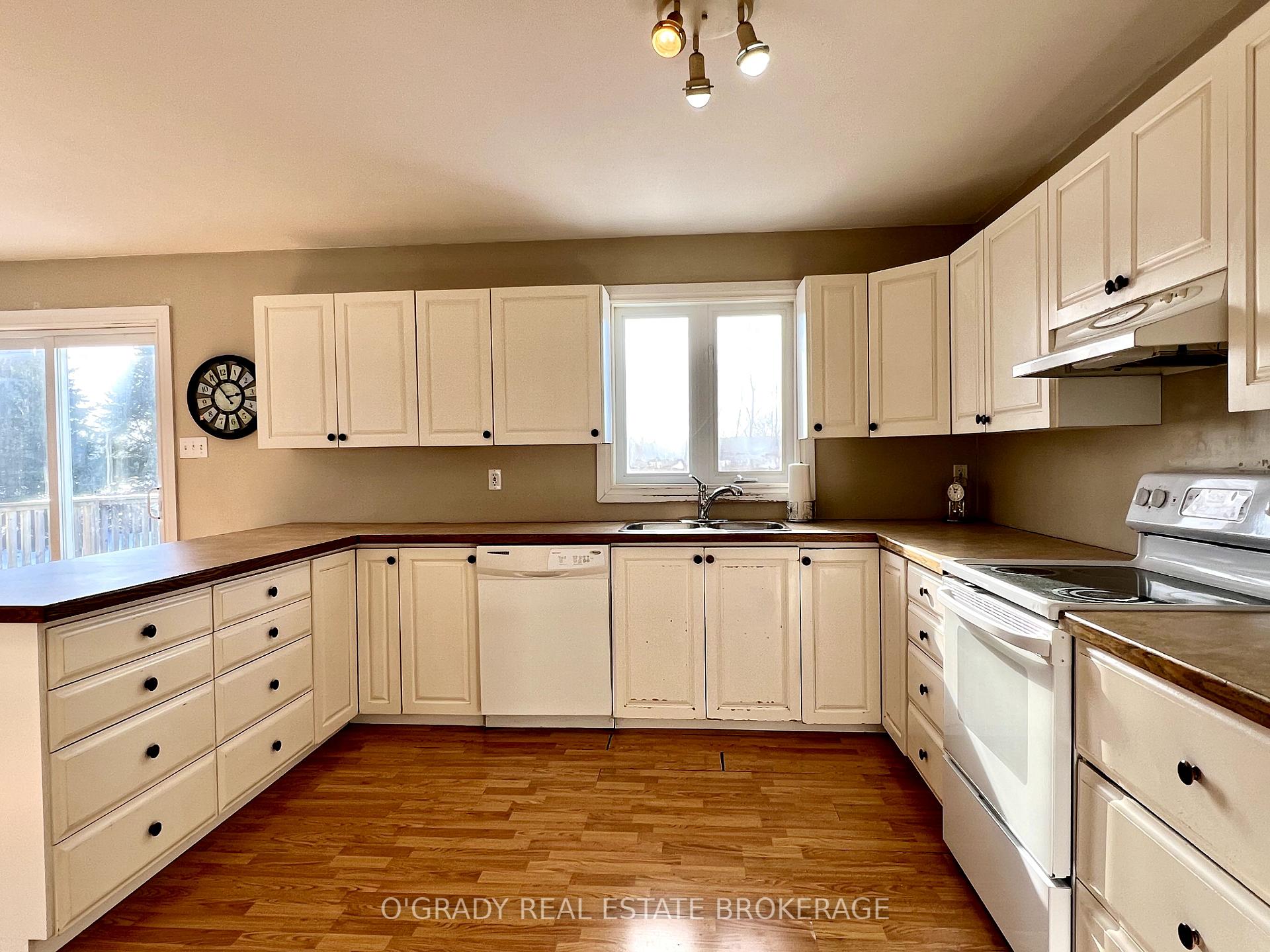 Photo 12 of 1868 Merwin Lane, Augusta, Augusta Twp — HOMEH