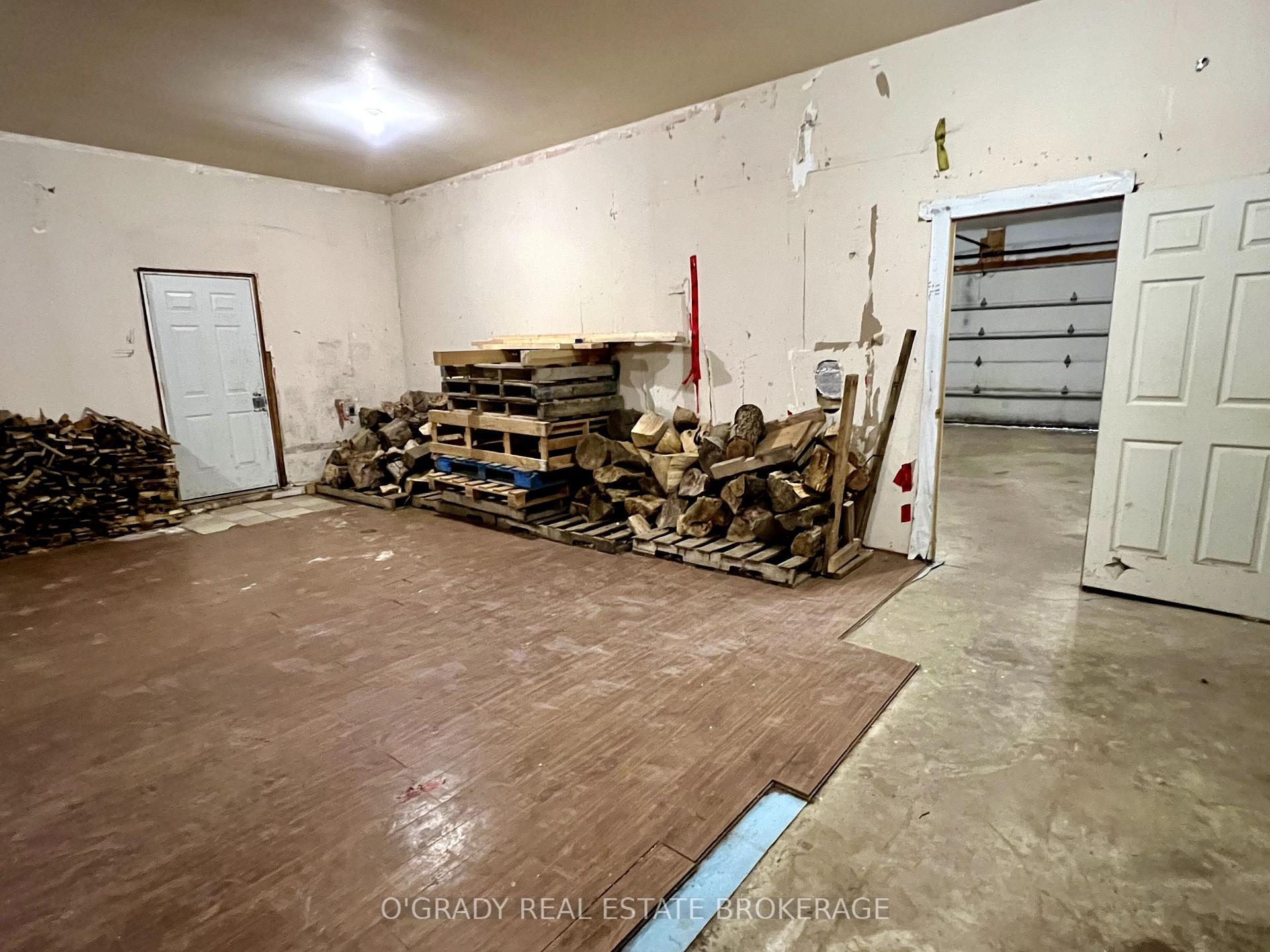 Photo 37 of 1868 Merwin Lane, Augusta, Augusta Twp — HOMEH