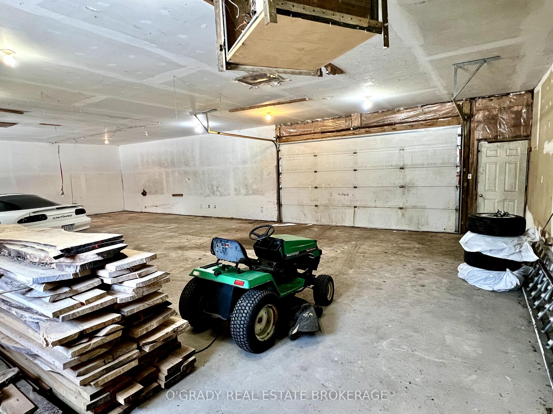 Photo 41 of 1868 Merwin Lane, Augusta, Augusta Twp — HOMEH