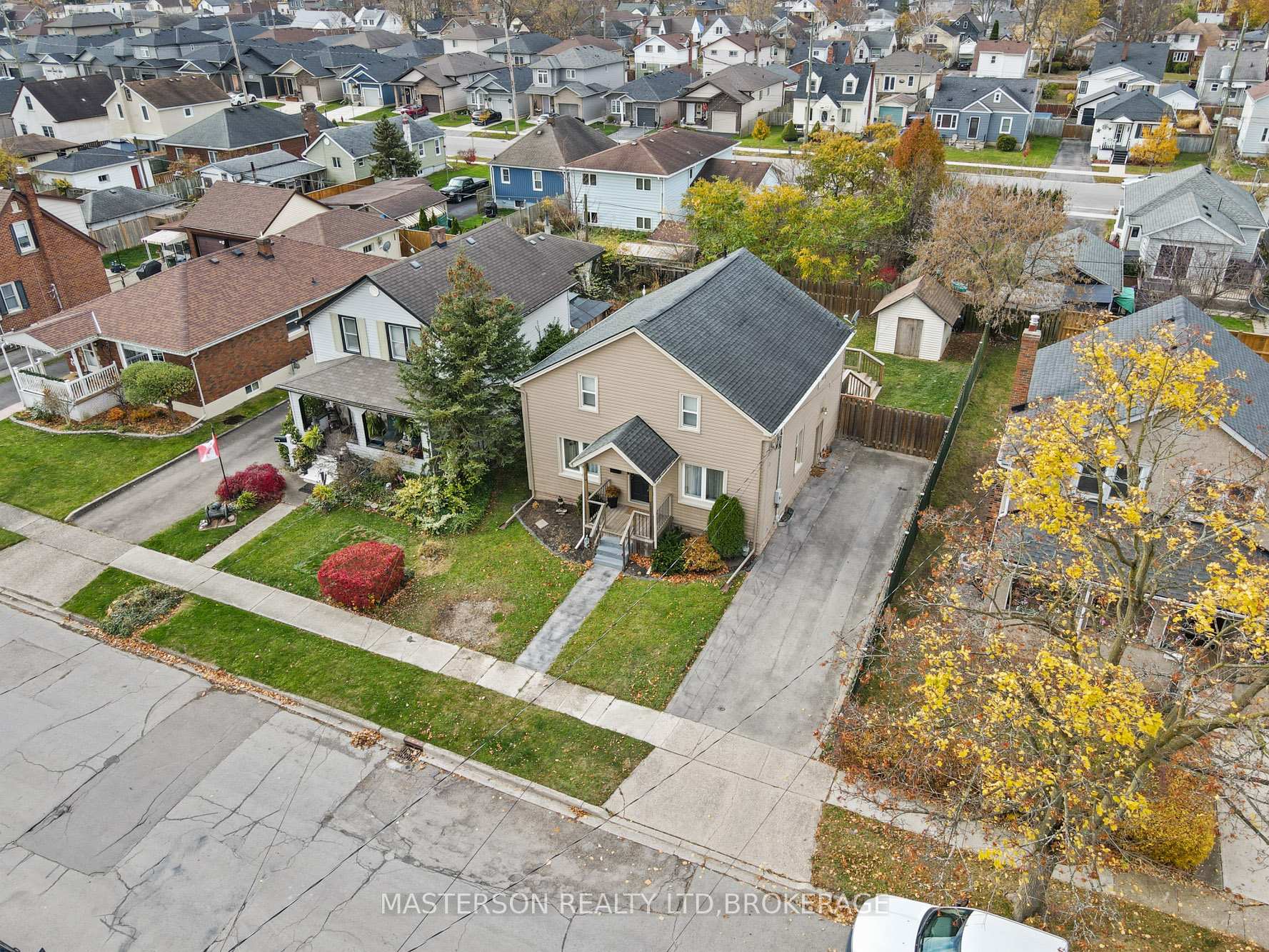 Photo 2 of 35 Lyons Avenue, Welland, Lincoln/Crowland — HOMEH