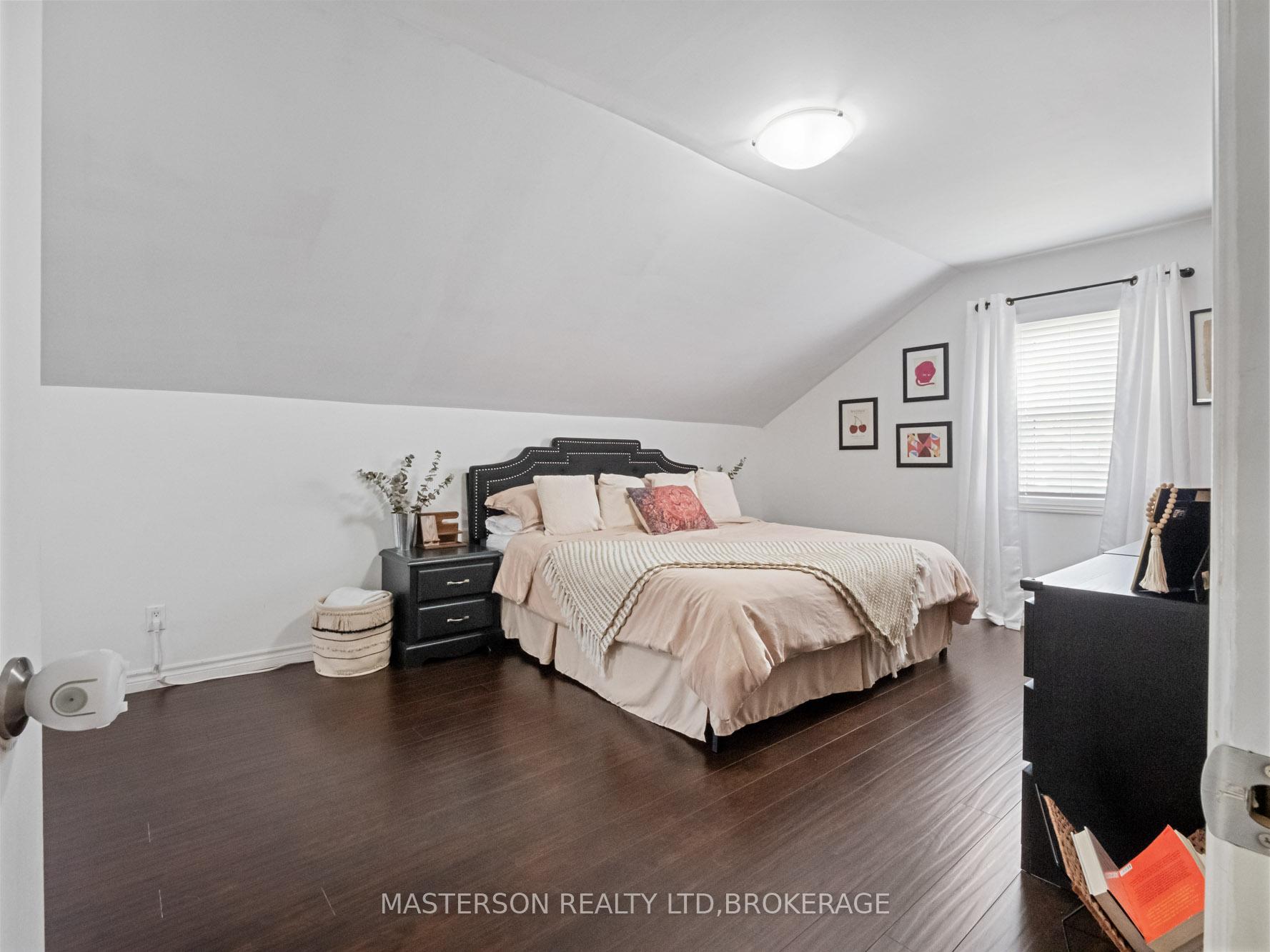 Photo 23 of 35 Lyons Avenue, Welland, Lincoln/Crowland — HOMEH