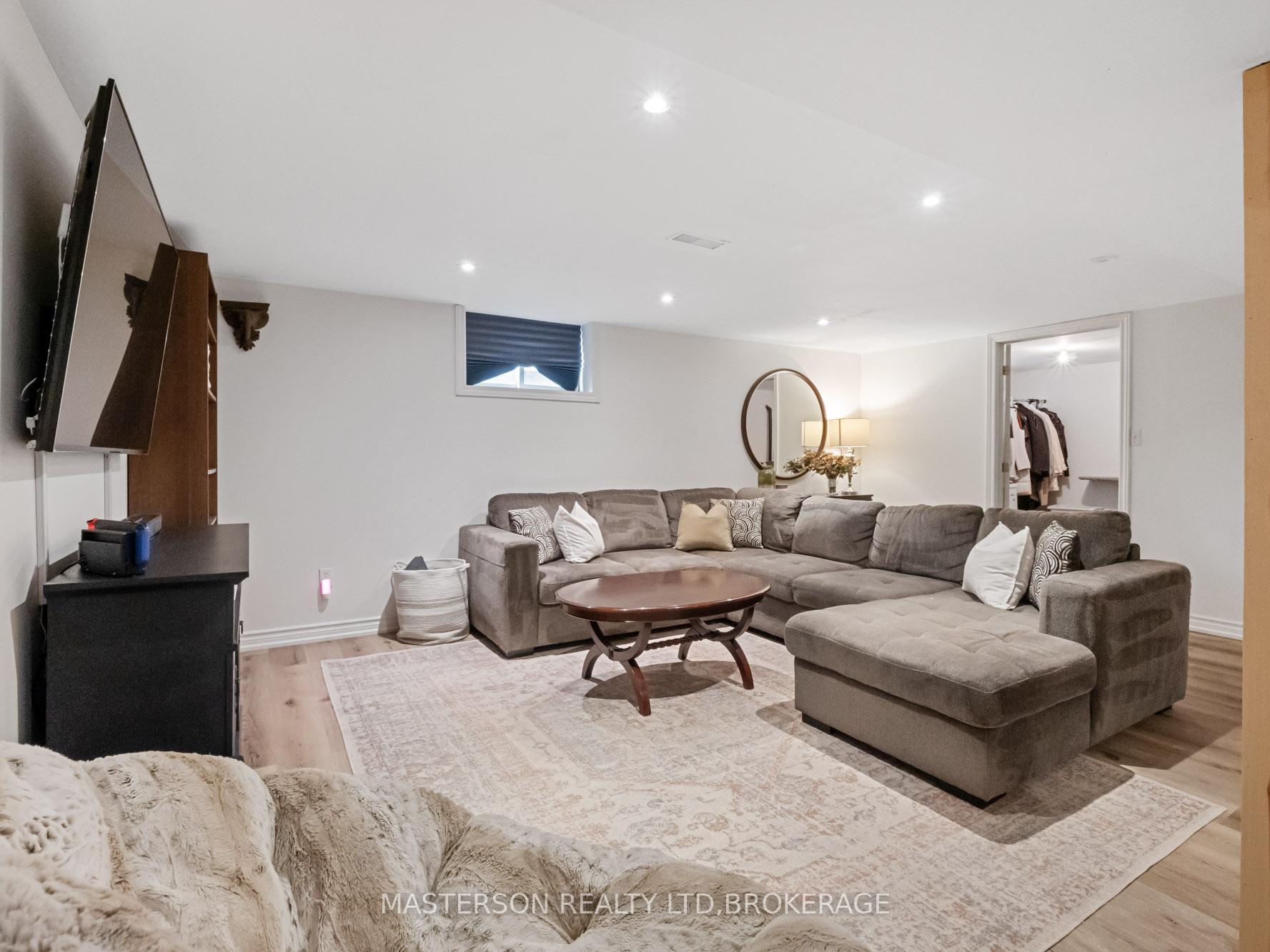 Photo 27 of 35 Lyons Avenue, Welland, Lincoln/Crowland — HOMEH
