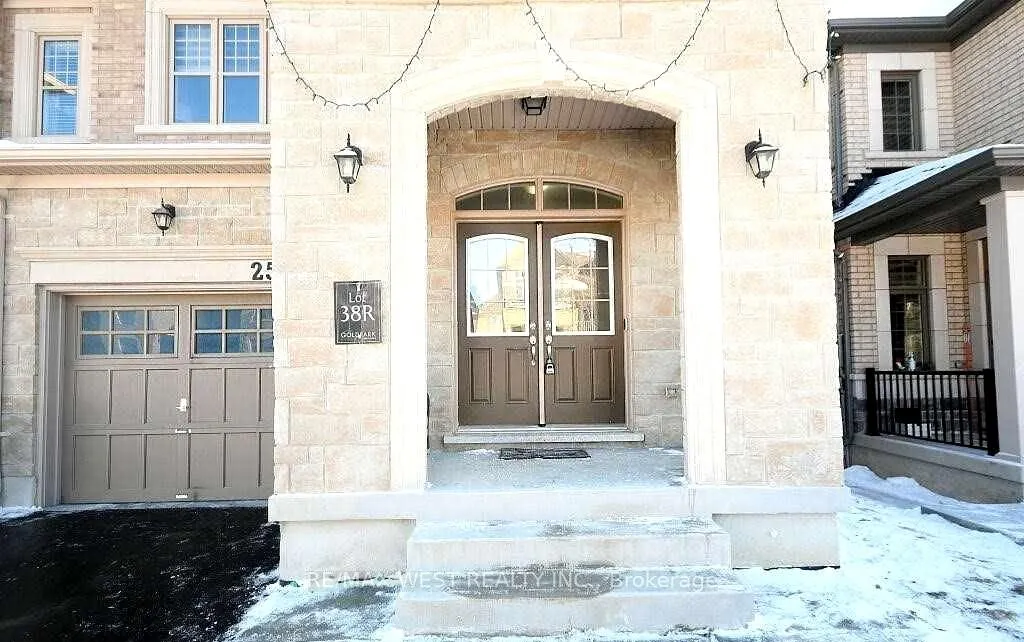 Photo 3 of Unit 2nd+Main, 25 Faders Drive, Brampton, Northwest Brampton — HOMEH