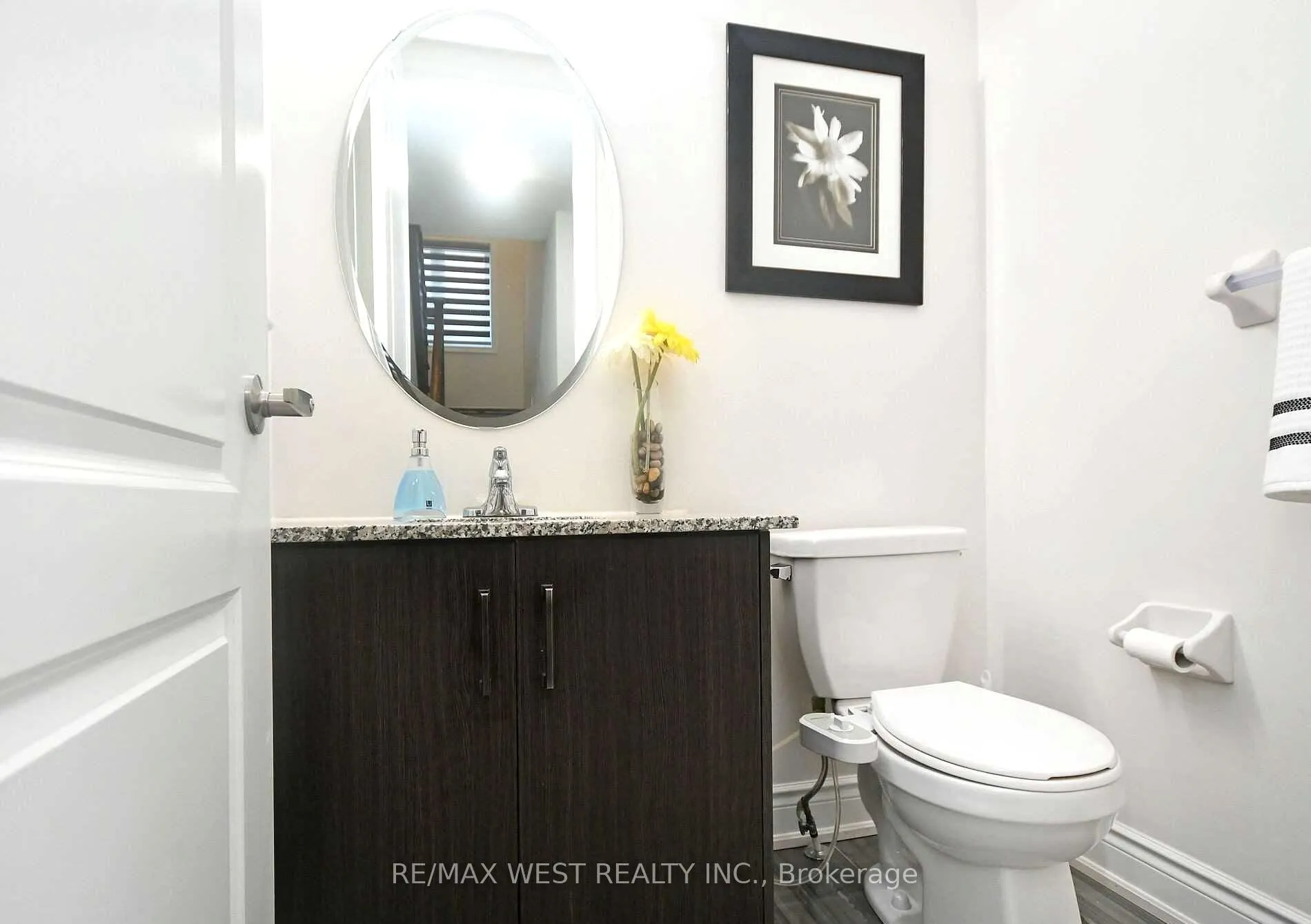 Photo 10 of Unit 2nd+Main, 25 Faders Drive, Brampton, Northwest Brampton — HOMEH