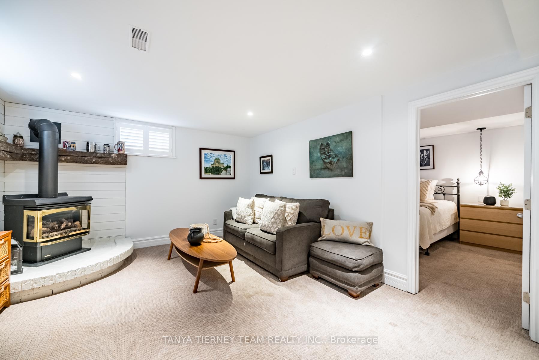Photo 25 of 54 Mitchell Avenue, Whitby, Brooklin — HOMEH