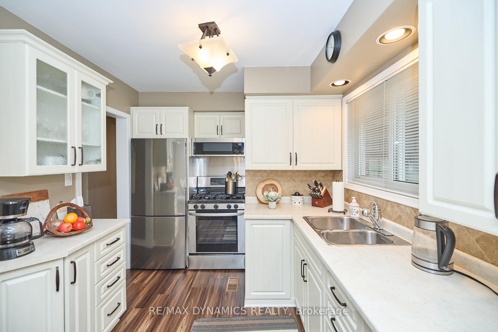 Photo 10 of 23 Westmount Crescent, Welland, Prince Charles — HOMEH