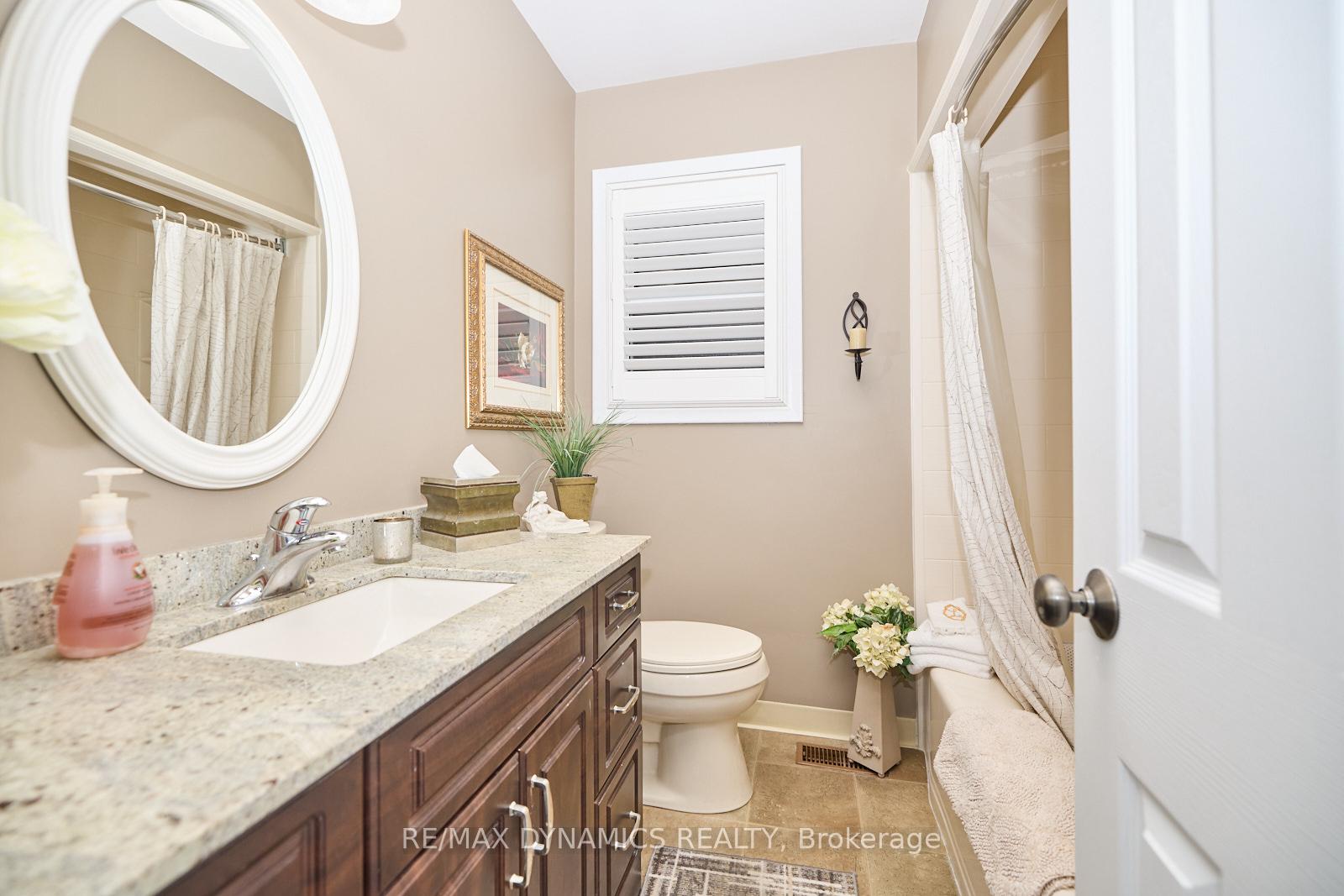 Photo 12 of 23 Westmount Crescent, Welland, Prince Charles — HOMEH