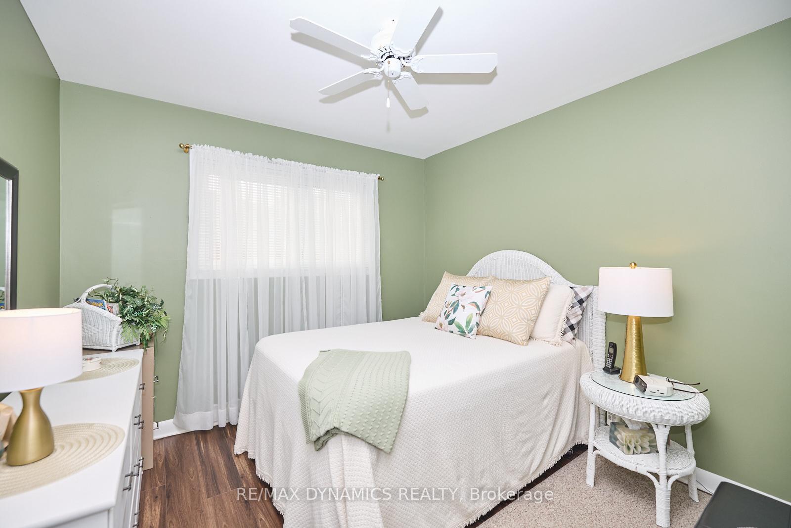 Photo 13 of 23 Westmount Crescent, Welland, Prince Charles — HOMEH