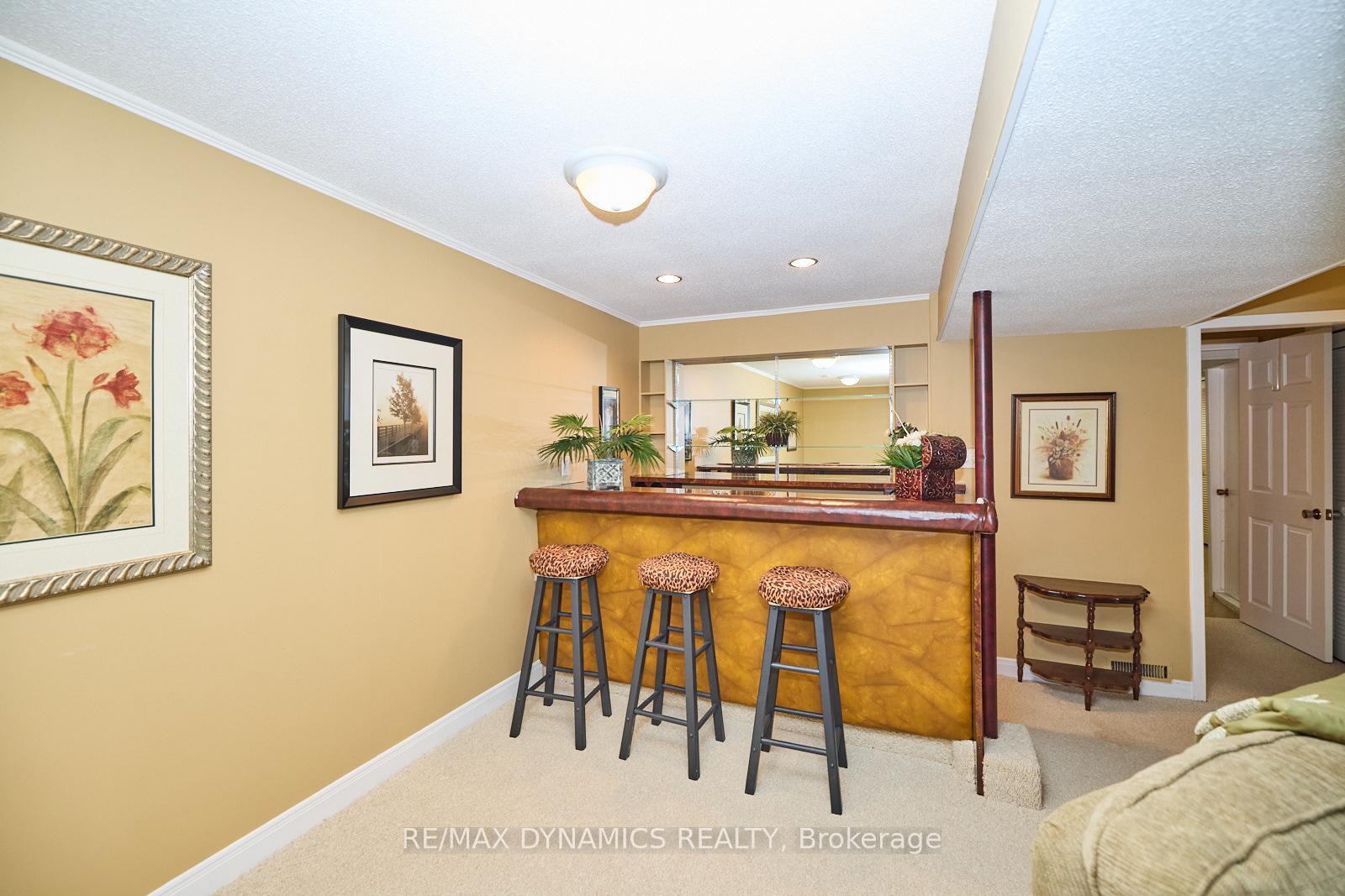 Photo 18 of 23 Westmount Crescent, Welland, Prince Charles — HOMEH