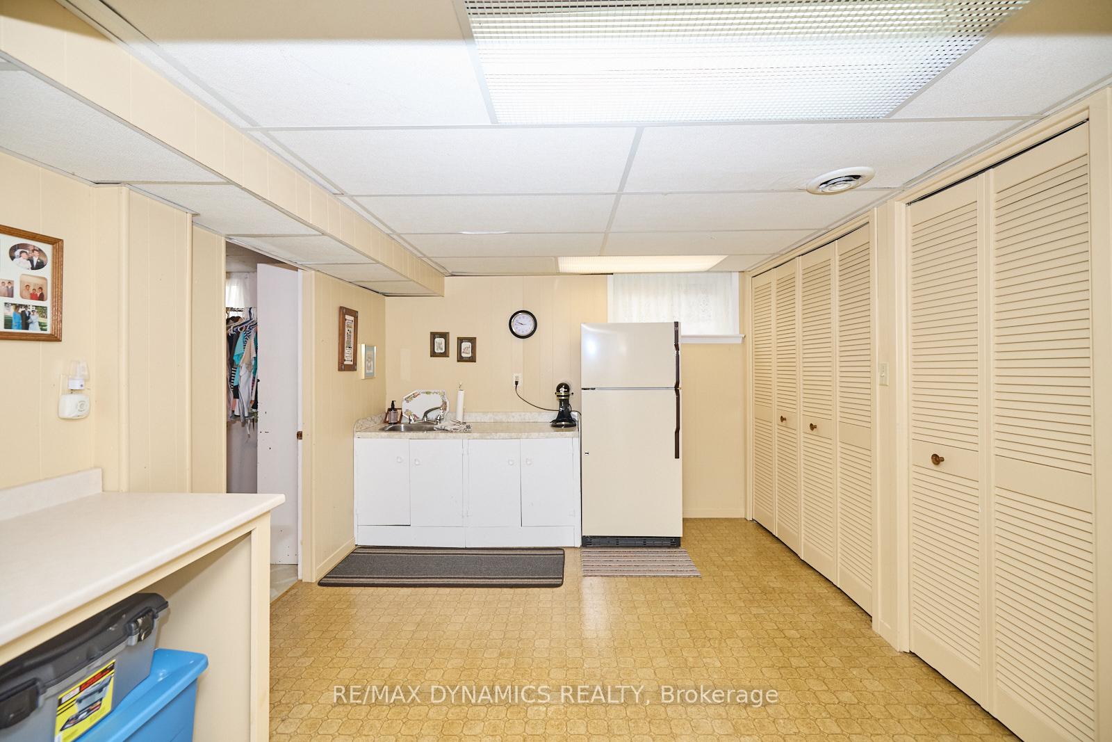 Photo 22 of 23 Westmount Crescent, Welland, Prince Charles — HOMEH