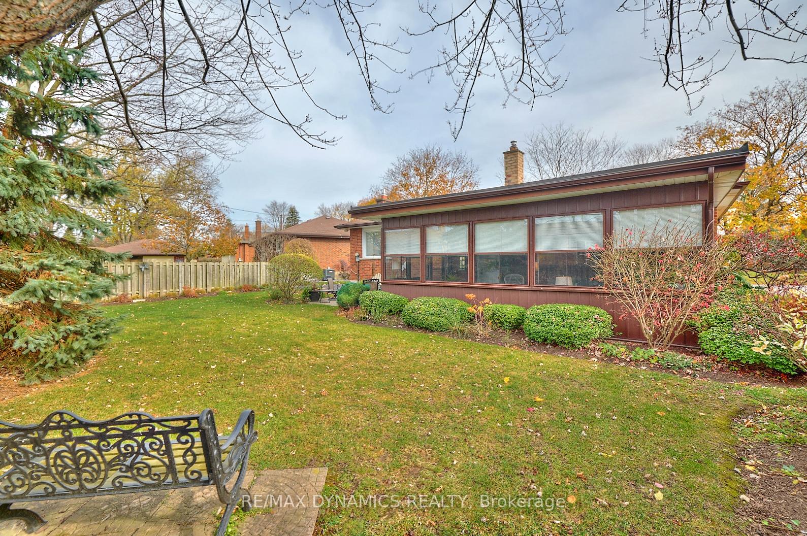 Photo 28 of 23 Westmount Crescent, Welland, Prince Charles — HOMEH