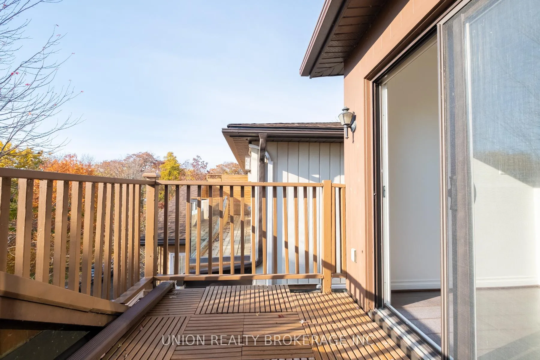 Photo 8 of Unit 3rd, 110 Hubbard Boulevard, Toronto, The Beaches — HOMEH