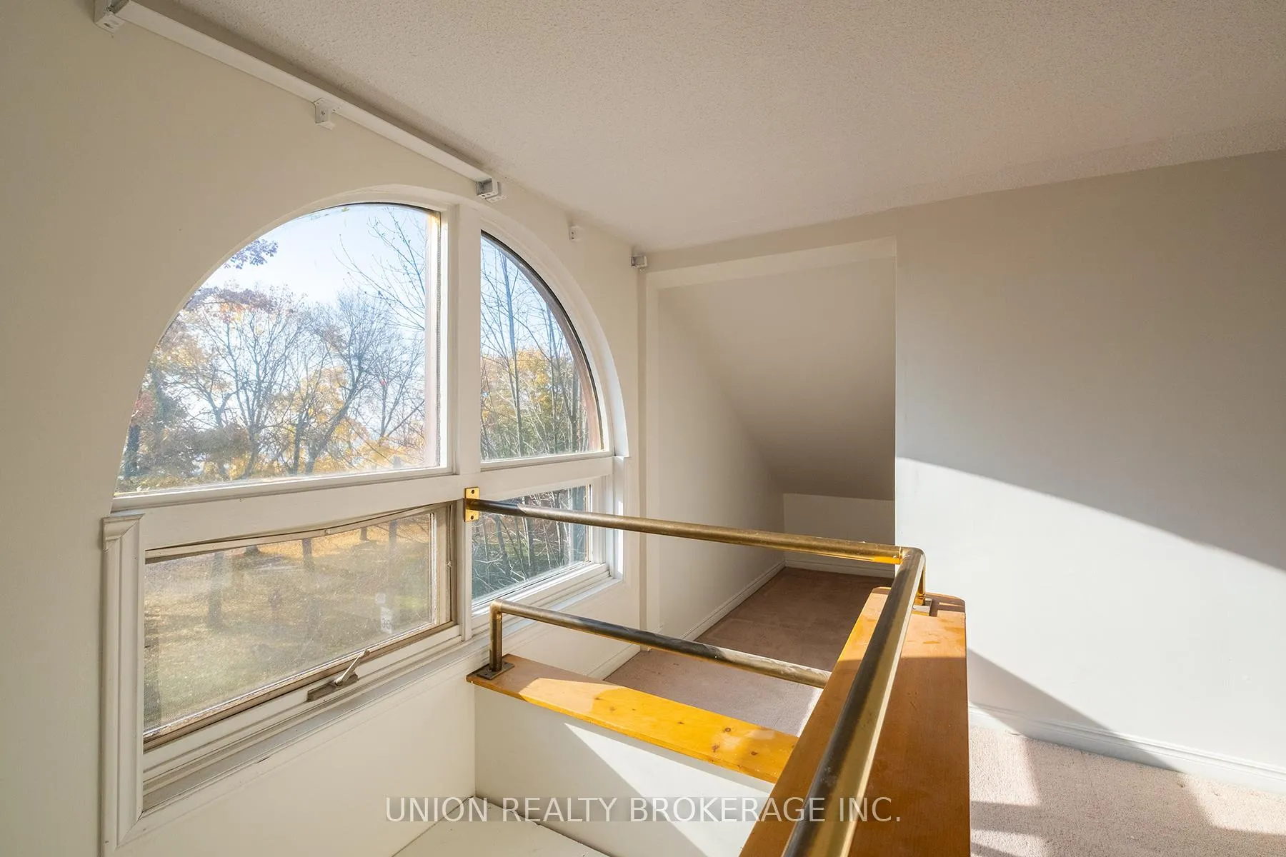 Photo 11 of Unit 3rd, 110 Hubbard Boulevard, Toronto, The Beaches — HOMEH