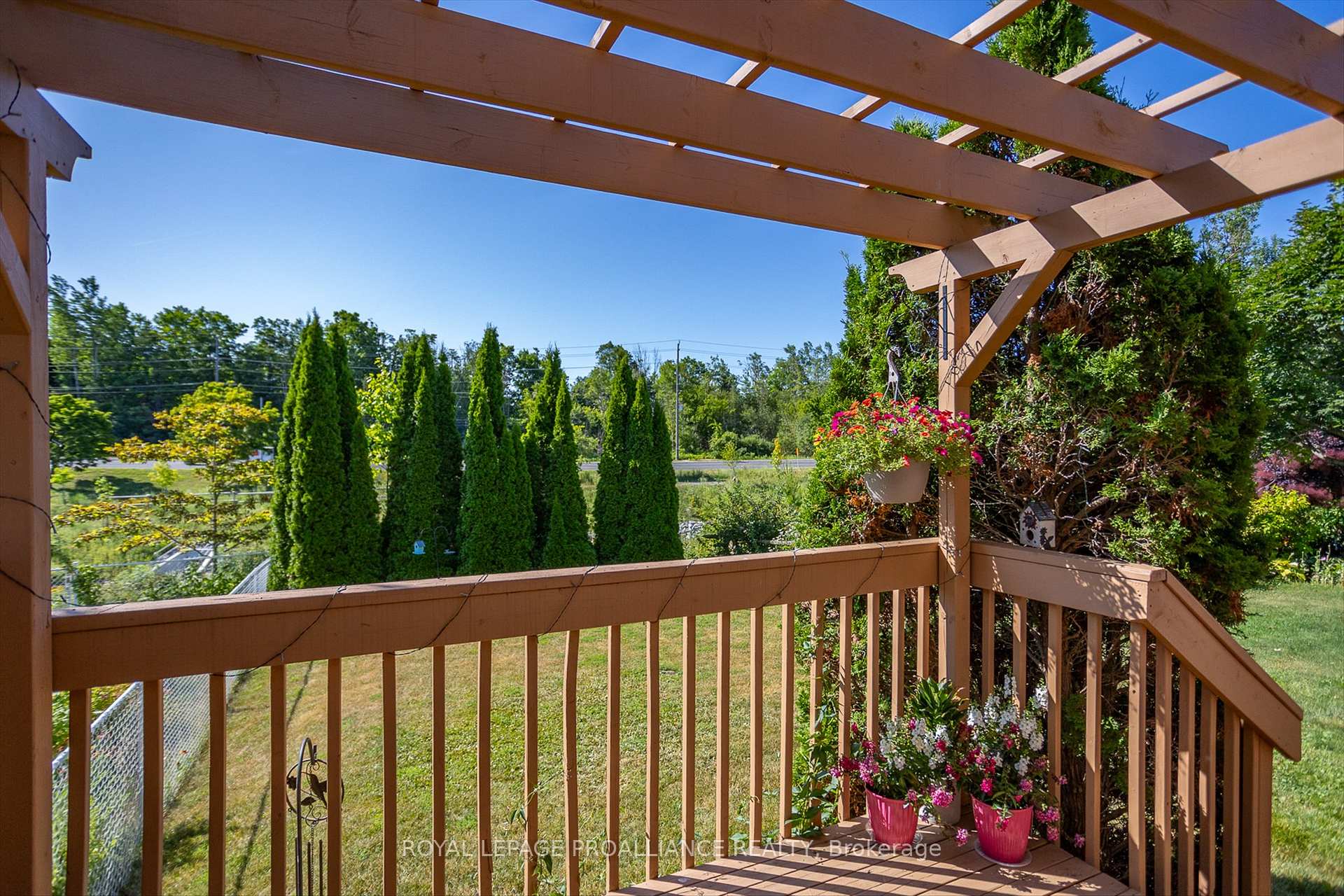 Photo 8 of 1269 Eagle Crescent, Peterborough, Monaghan Ward 2 — HOMEH