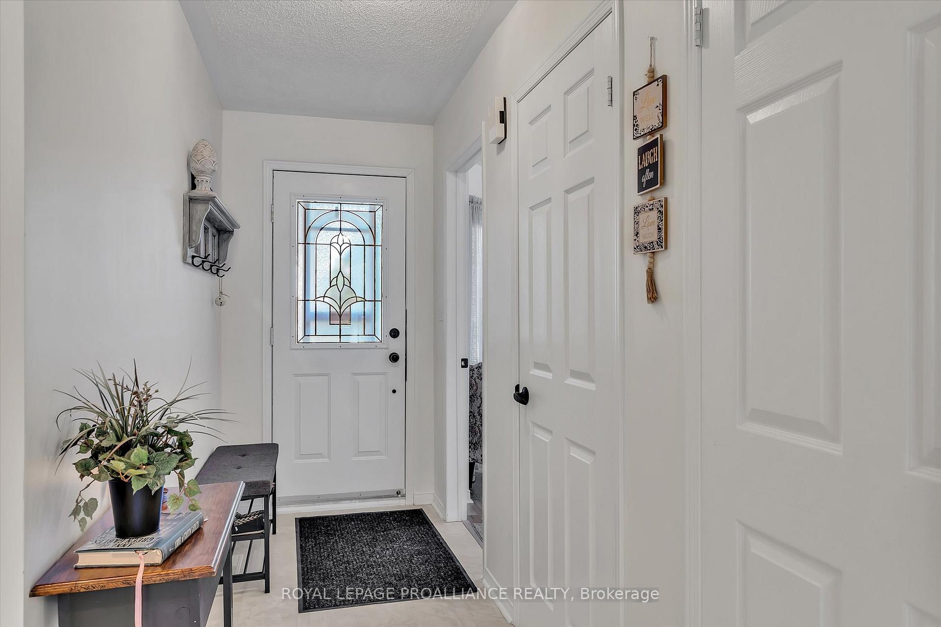 Photo 27 of 1269 Eagle Crescent, Peterborough, Monaghan Ward 2 — HOMEH