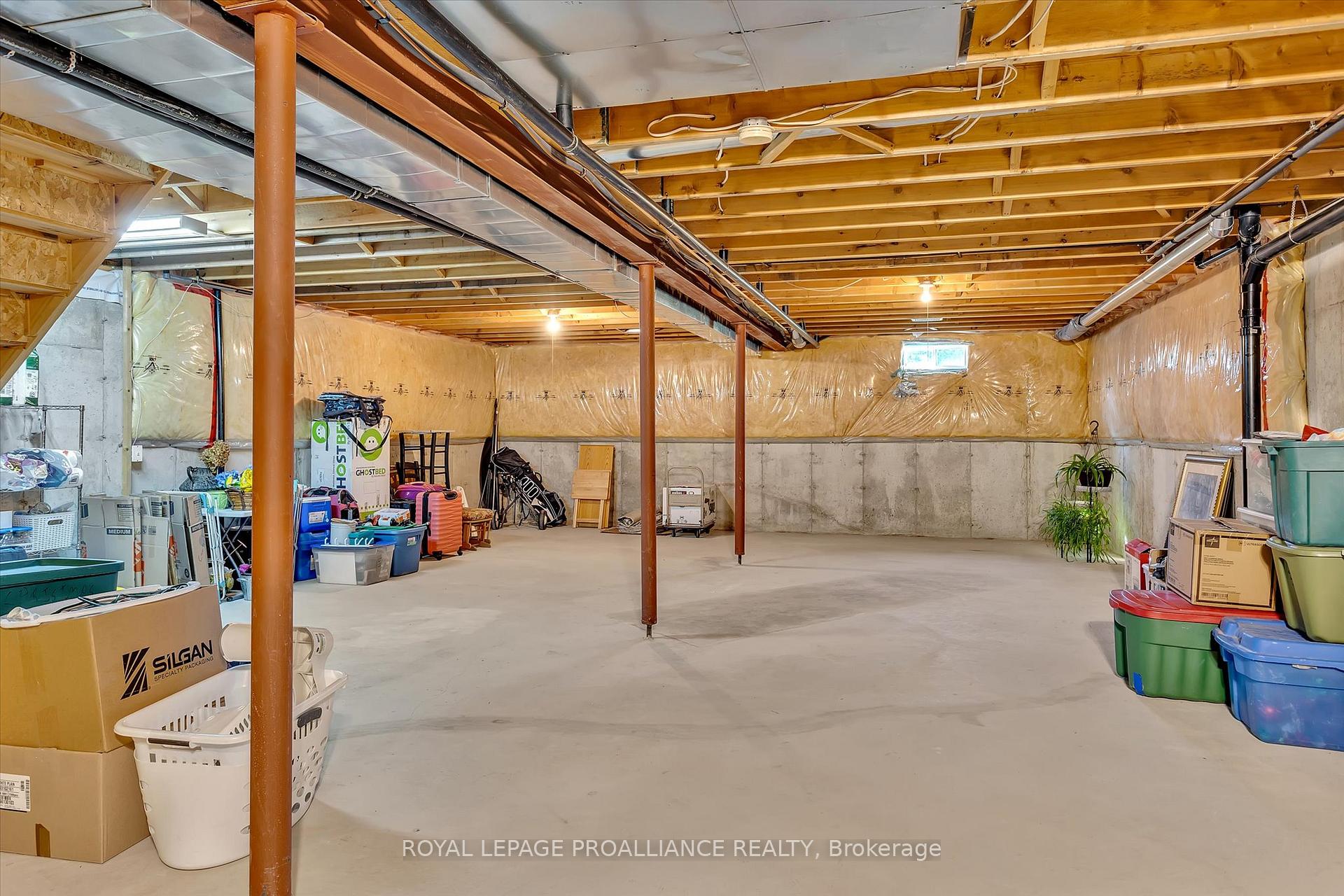Photo 31 of 1269 Eagle Crescent, Peterborough, Monaghan Ward 2 — HOMEH