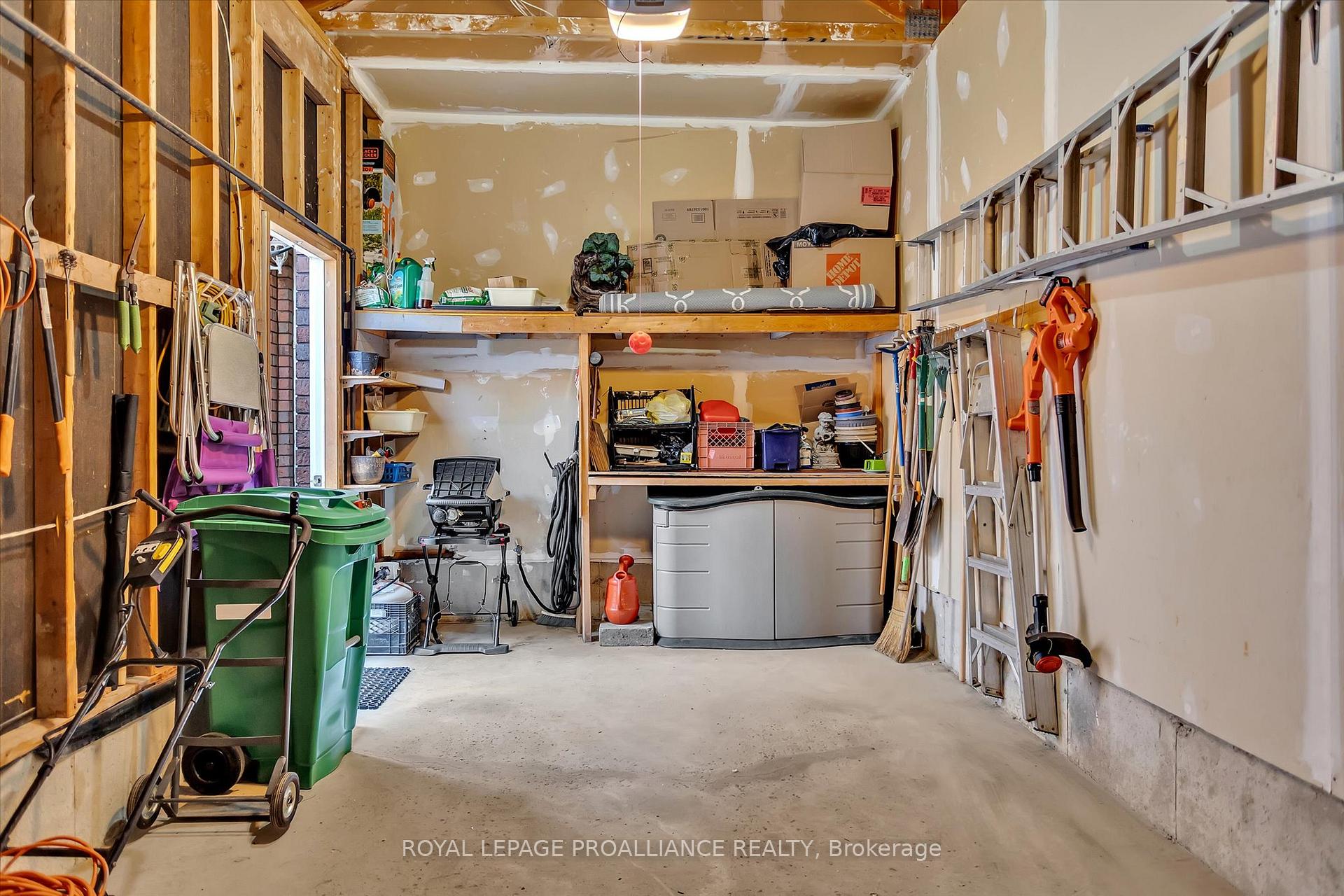 Photo 33 of 1269 Eagle Crescent, Peterborough, Monaghan Ward 2 — HOMEH